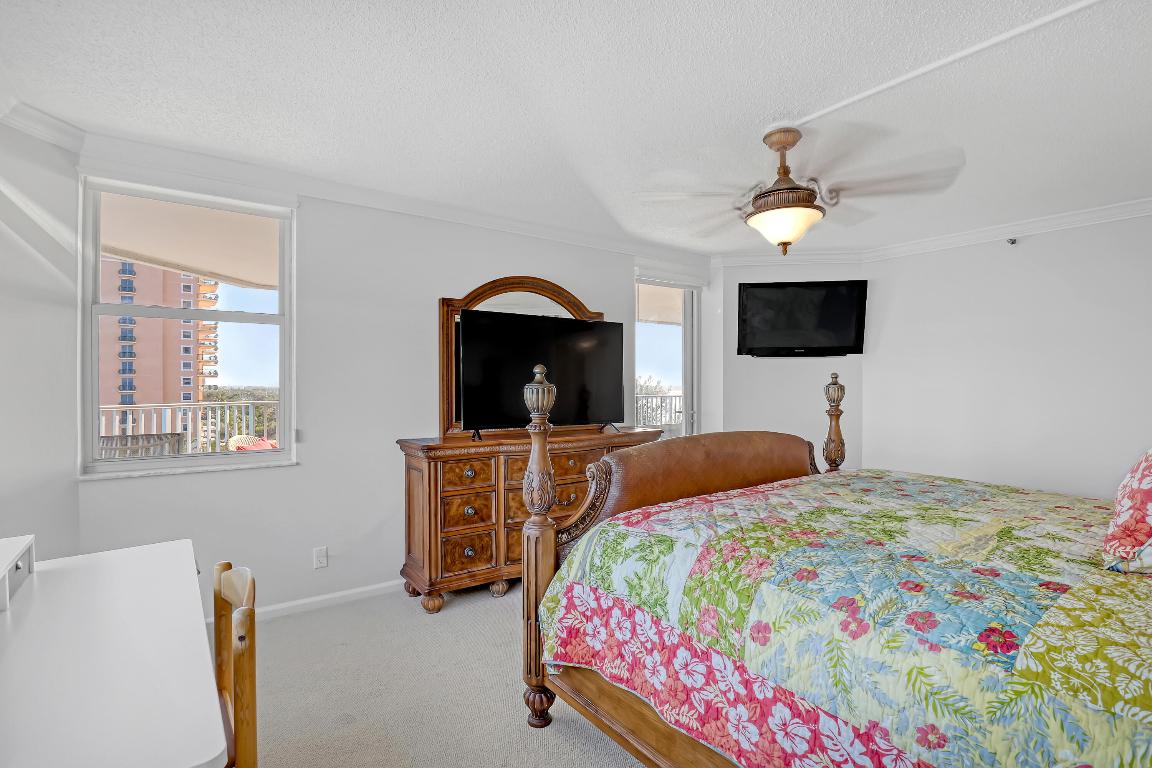 5200 N Ocean 702 Drive 702