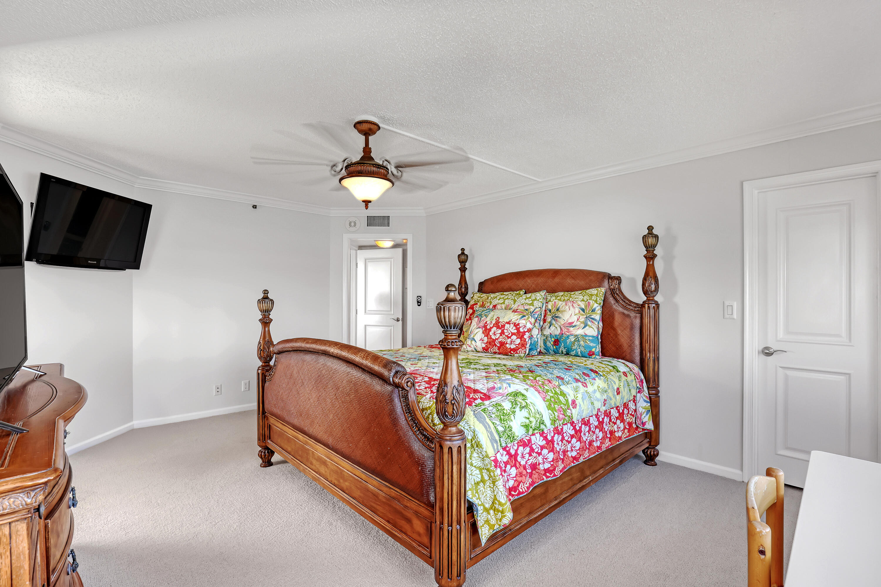 5200 N Ocean 702 Drive 702