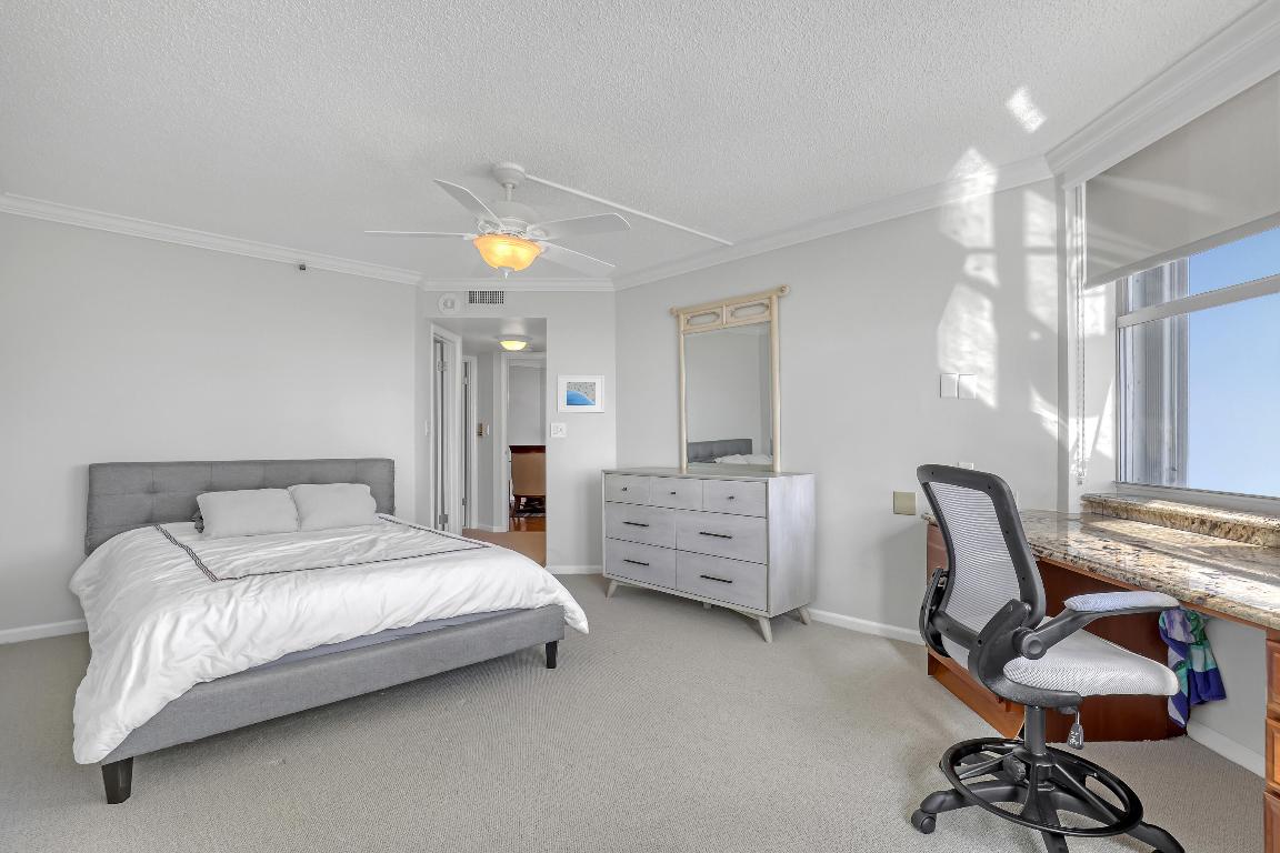 5200 N Ocean 702 Drive 702