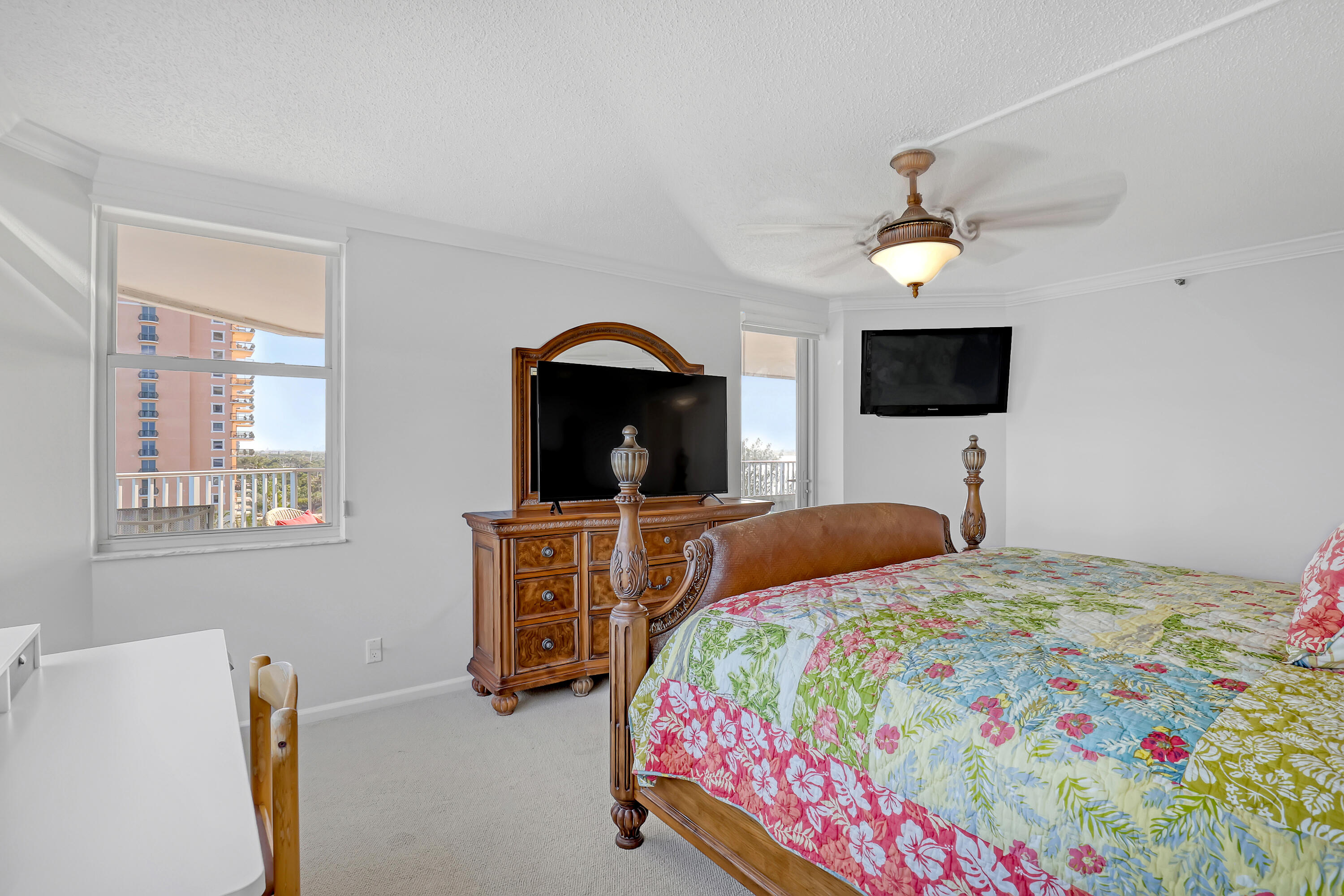 5200 N Ocean 702 Drive 702