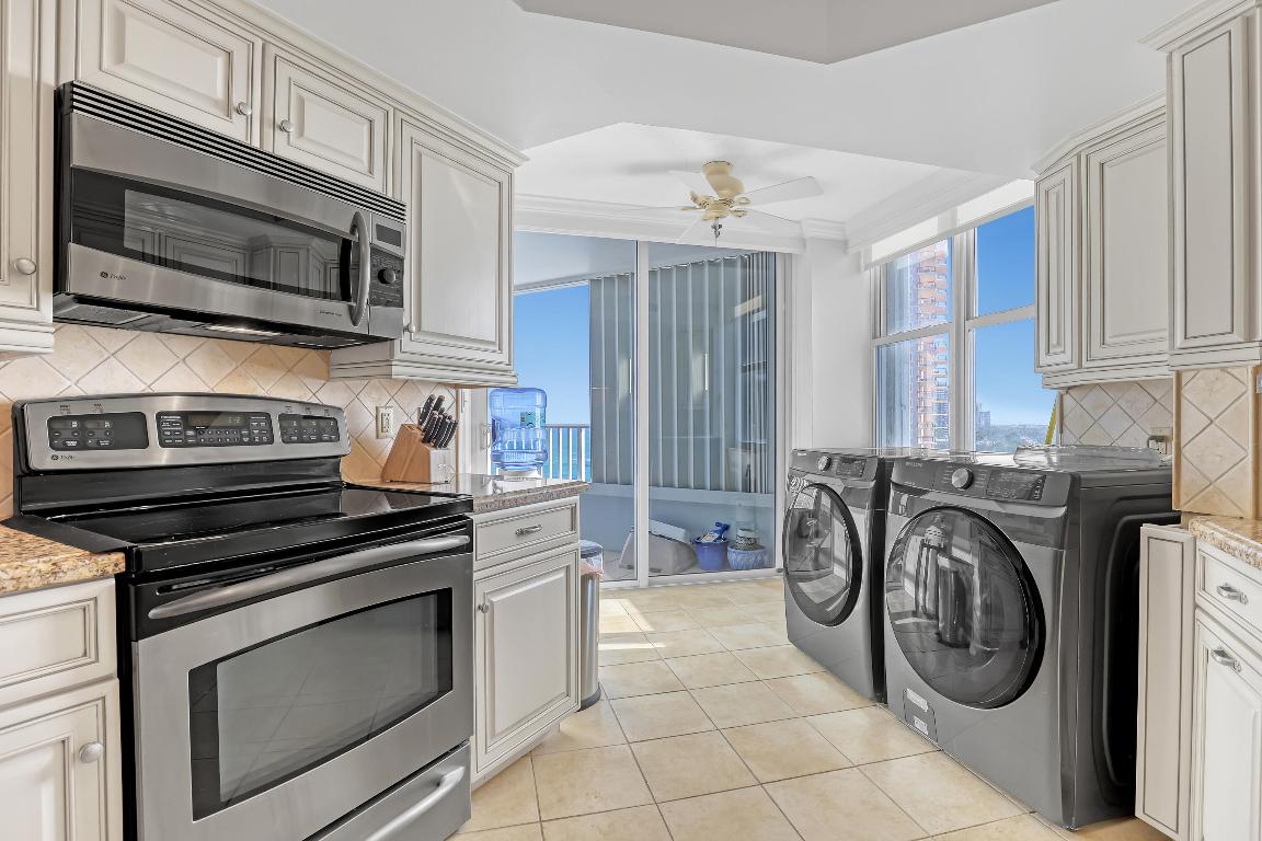 5200 N Ocean 702 Drive 702