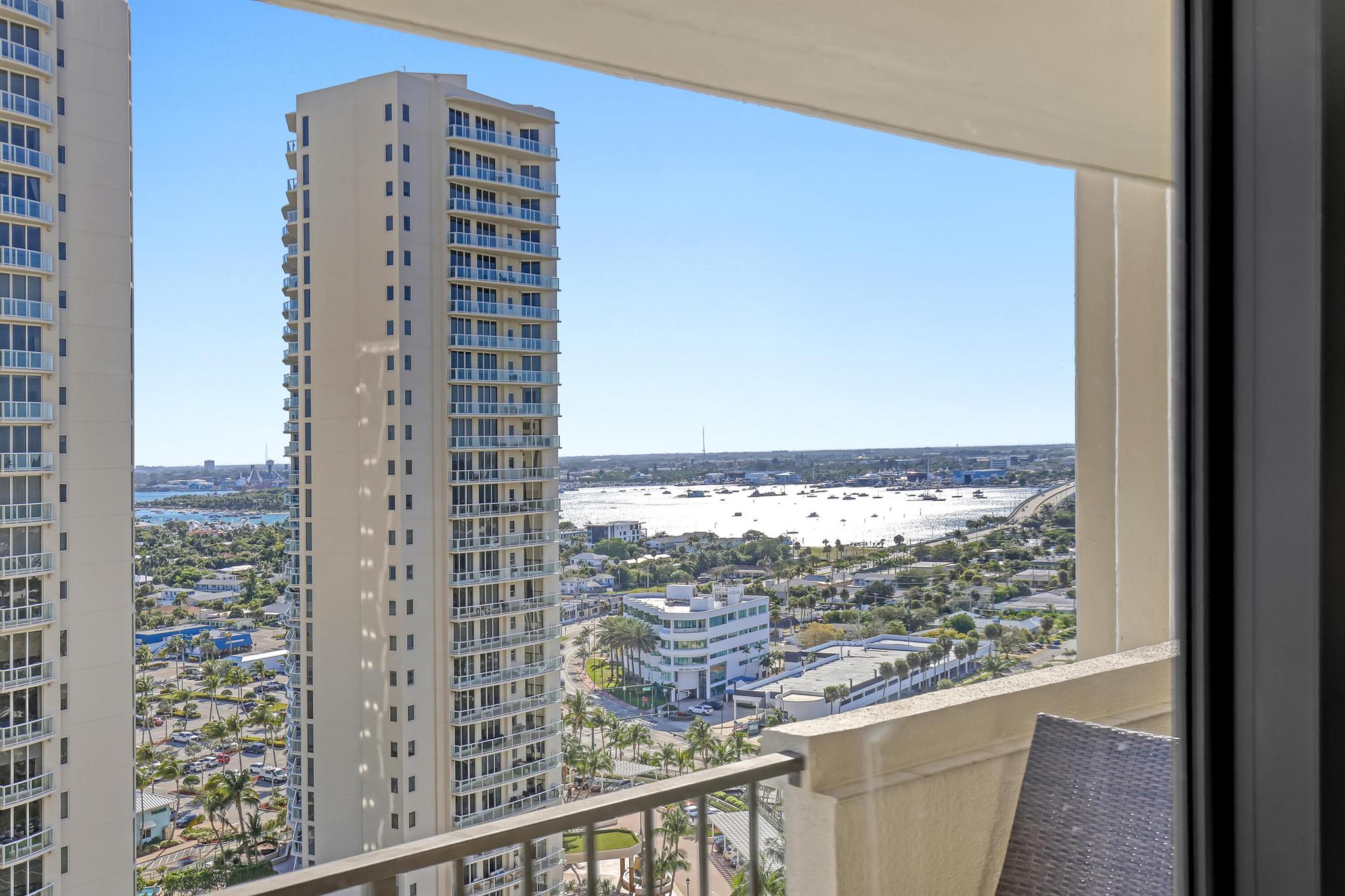 2800 N Ocean Drive A-22a