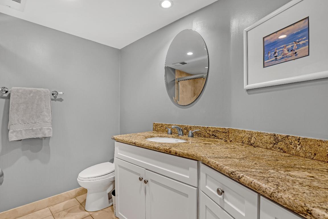 2800 N Ocean Drive A-22a