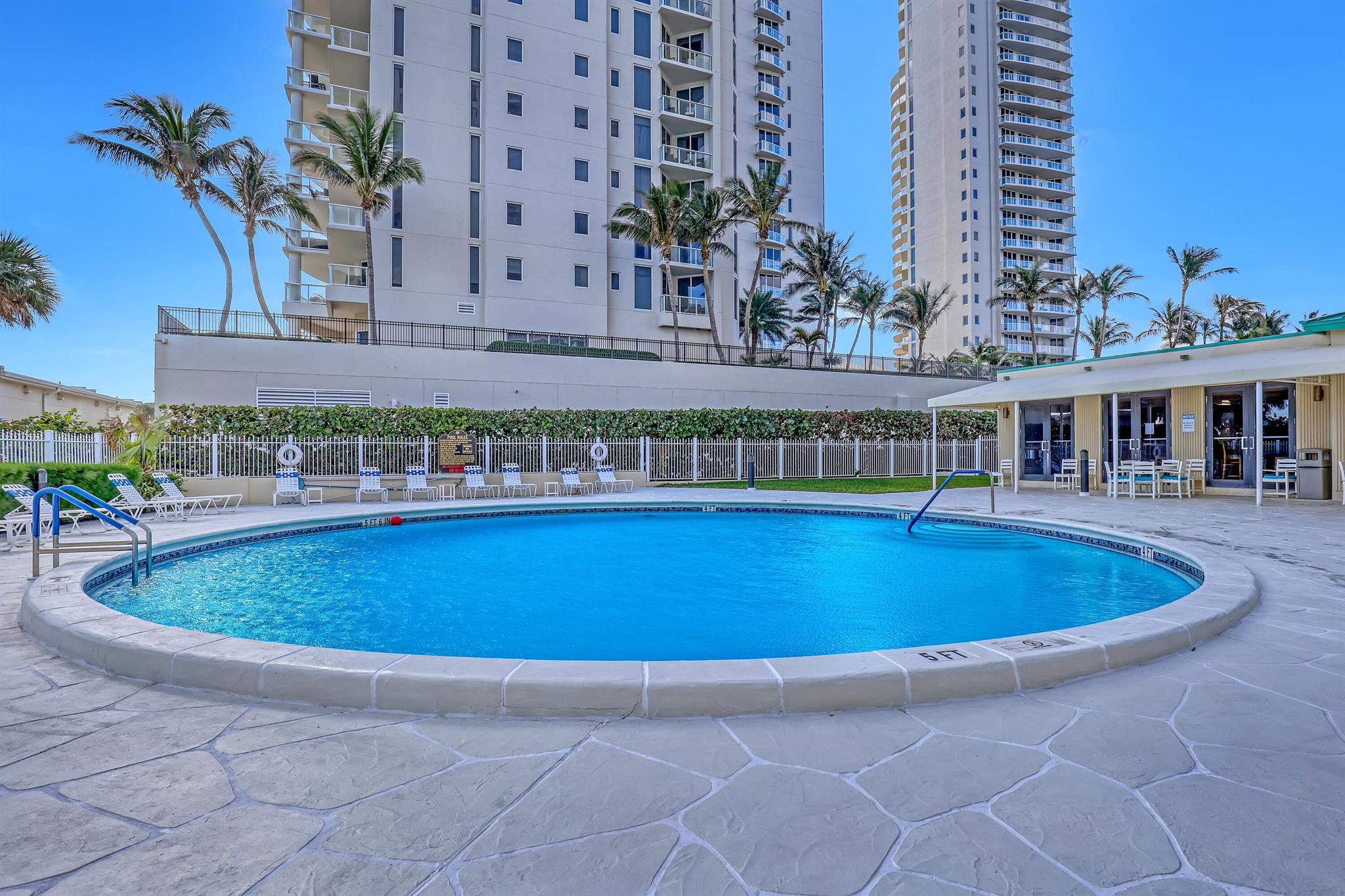 2800 N Ocean Drive A-22a