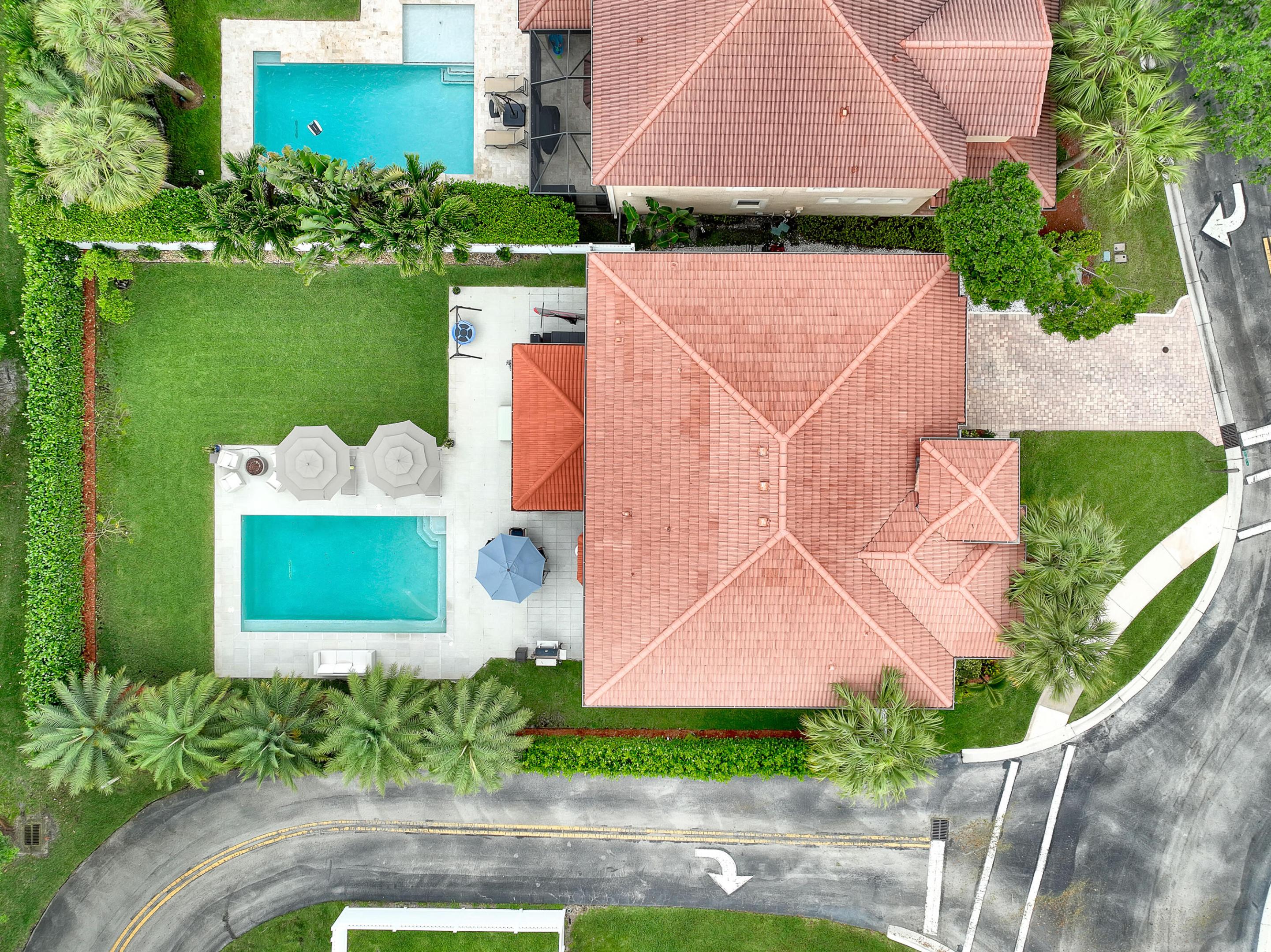 8086 Bautista Way