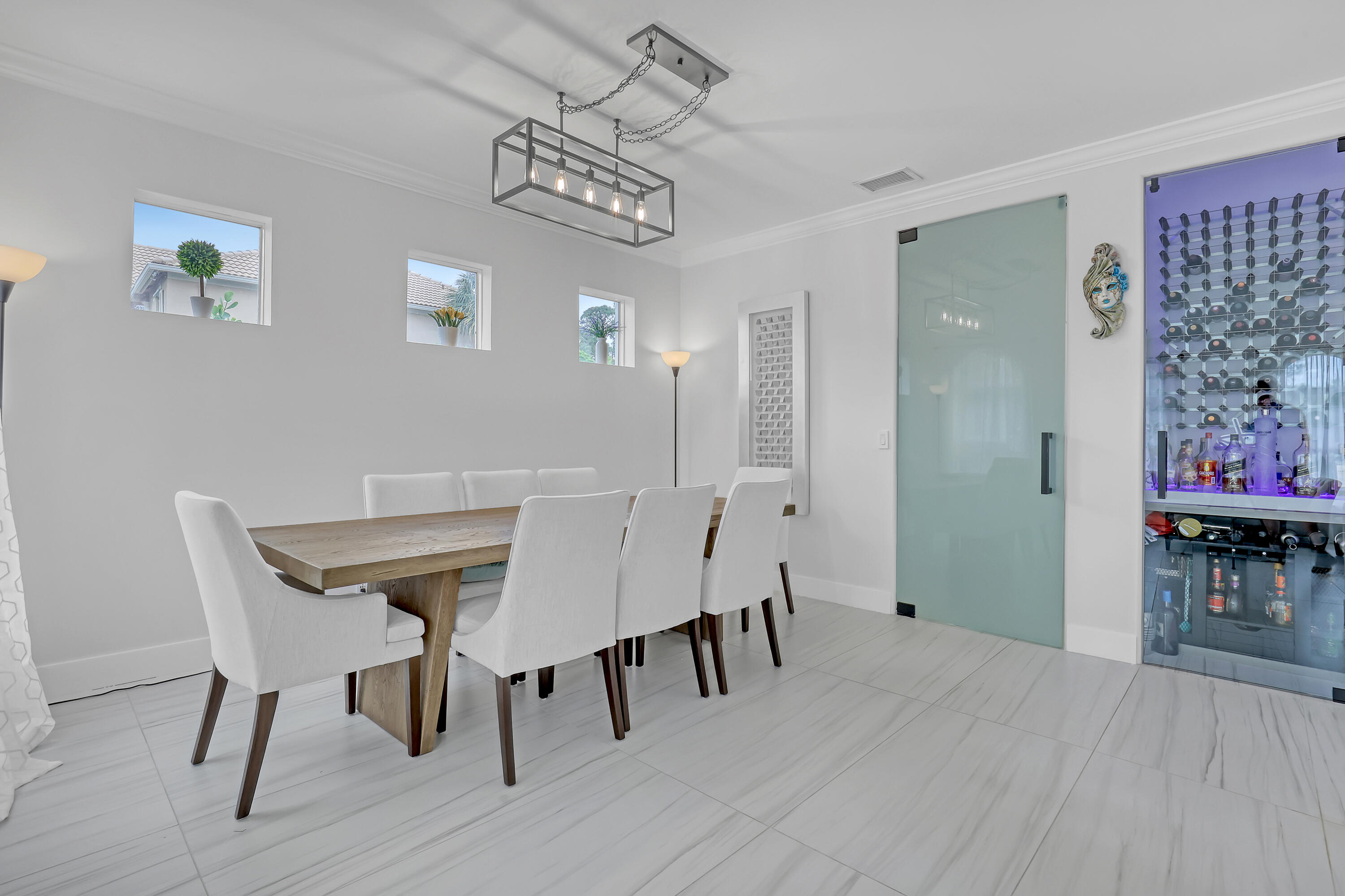 8086 Bautista Way