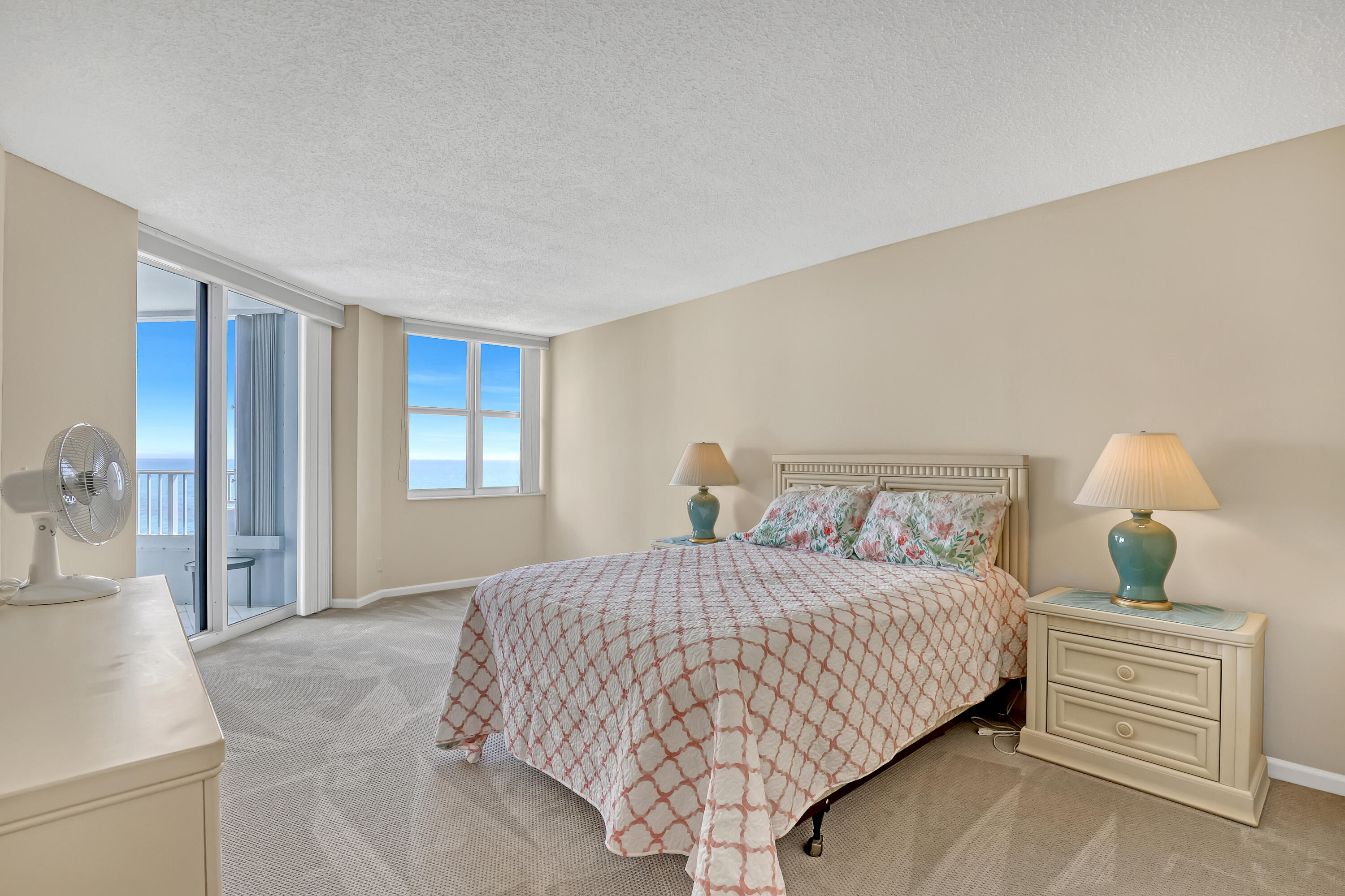 5200 N Ocean Drive 703