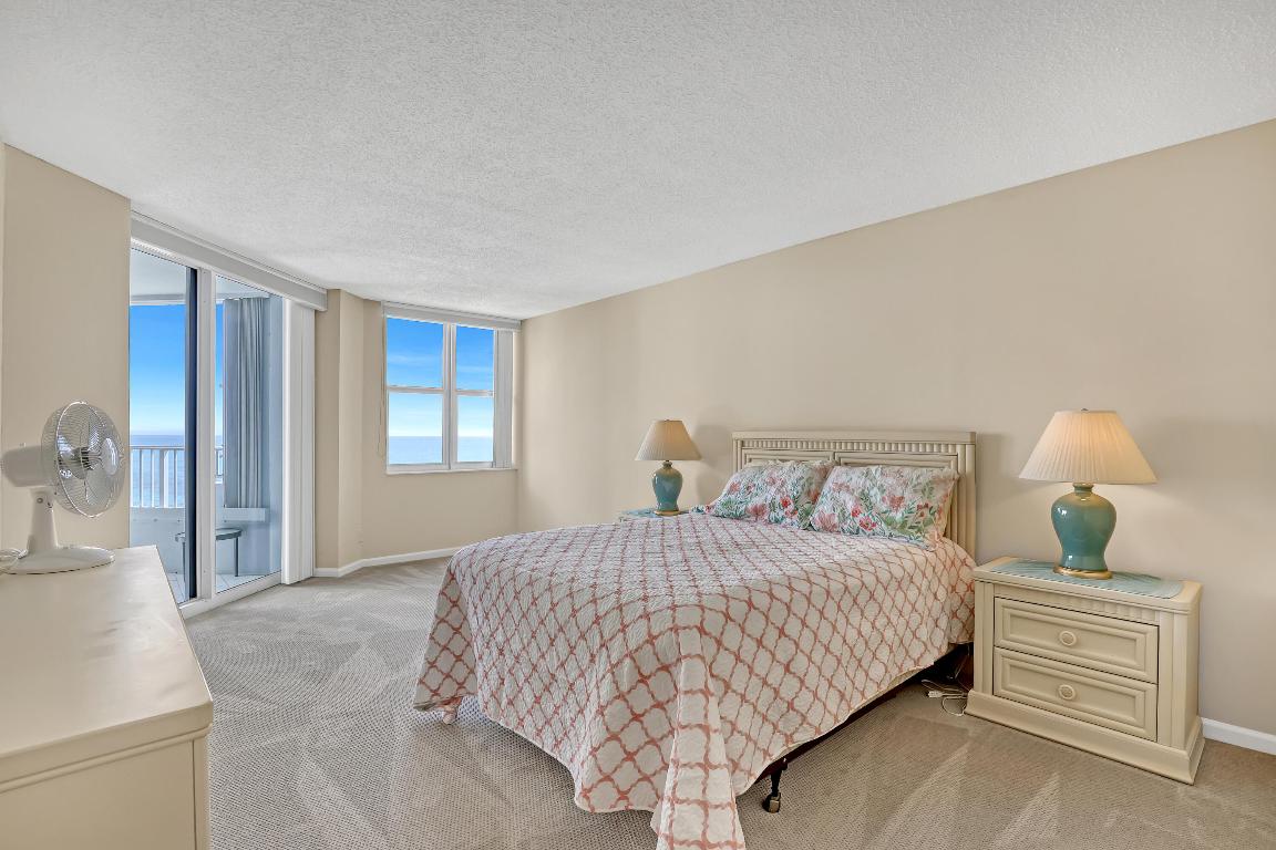 5200 N Ocean Drive 703