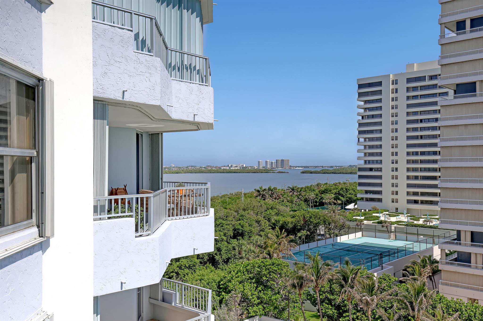 5200 N Ocean Drive 703