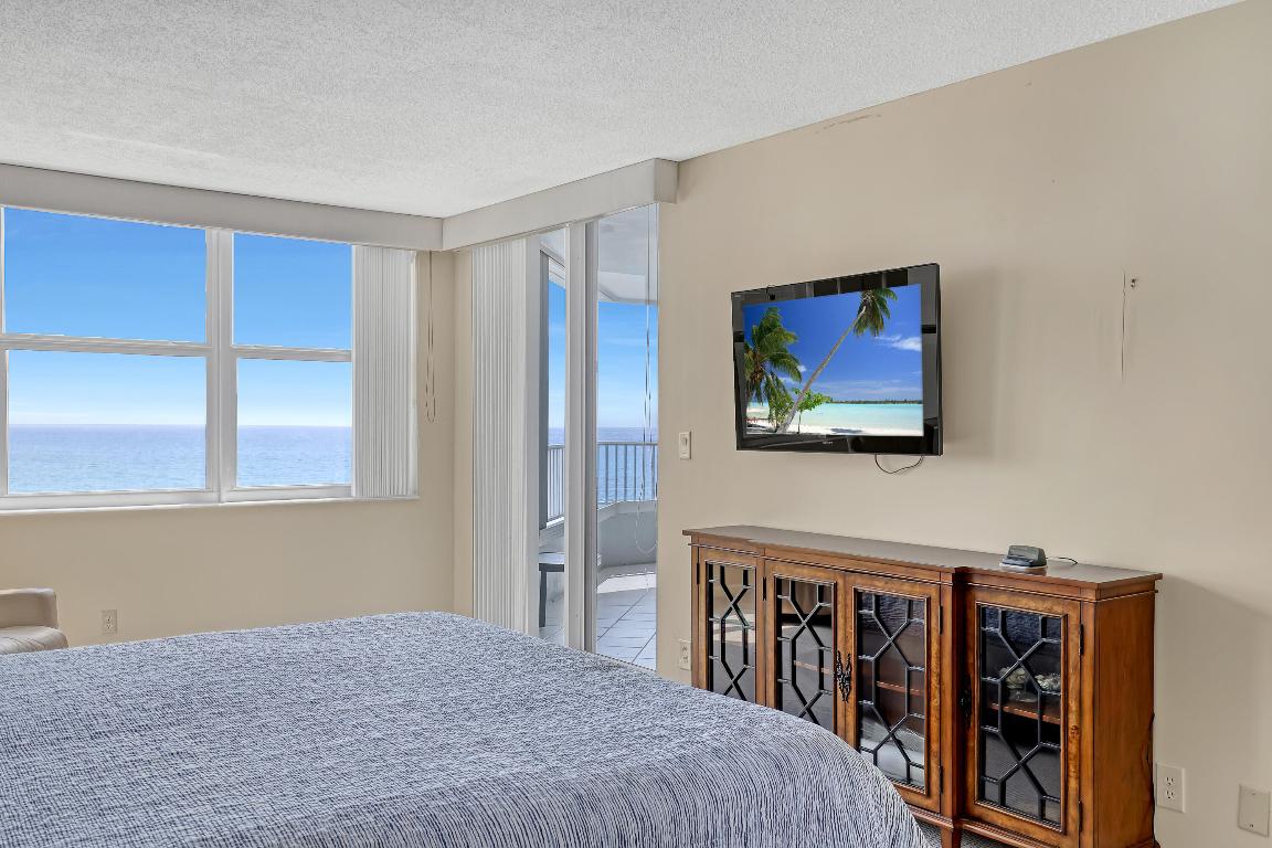 5200 N Ocean Drive 703