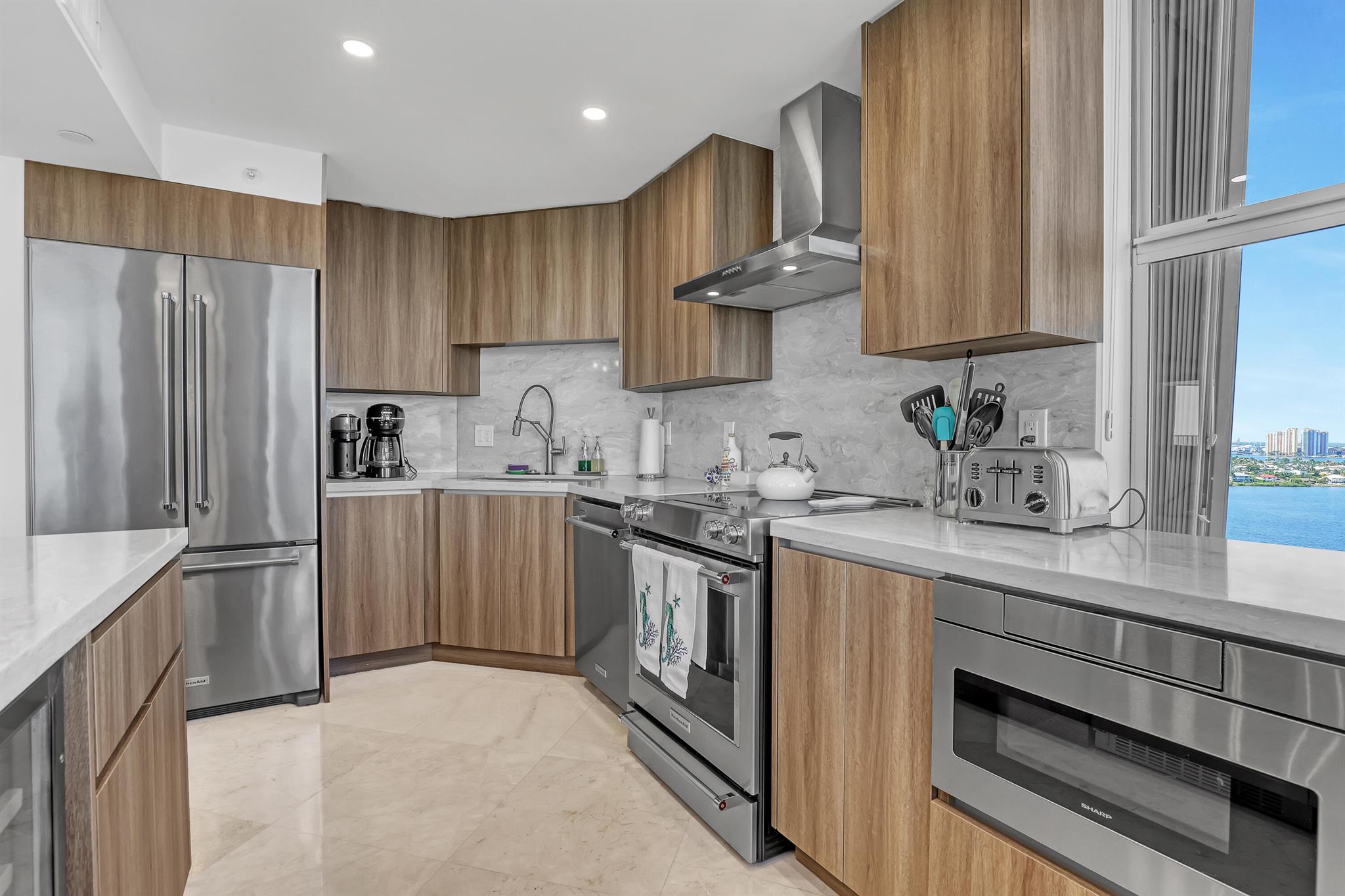 5200 N Ocean Drive 1703