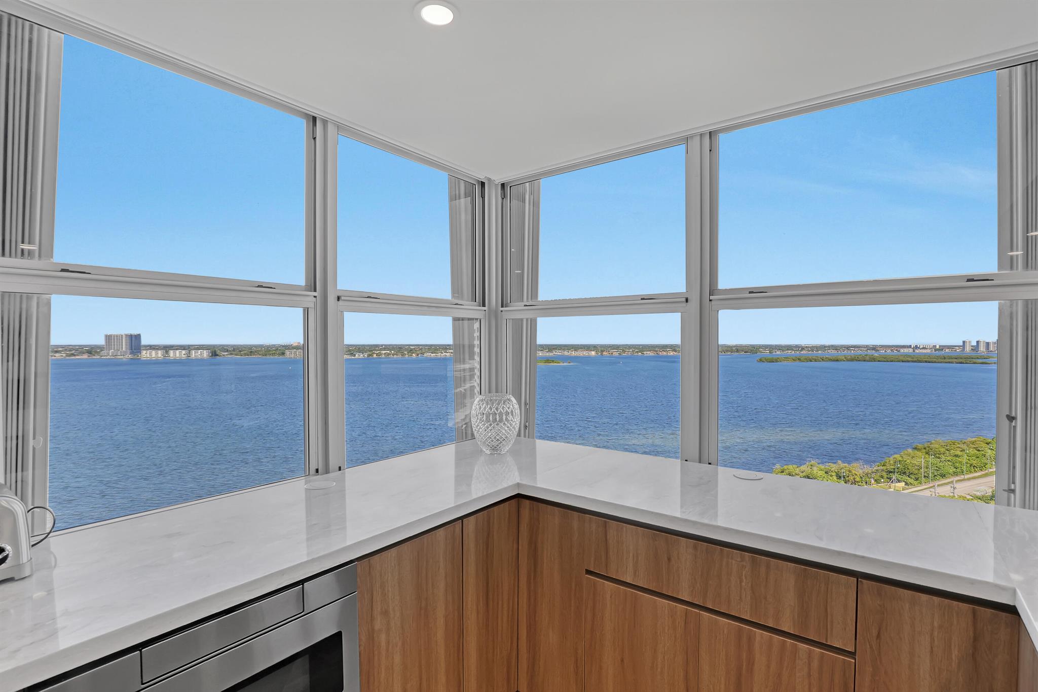 5200 N Ocean Drive 1703
