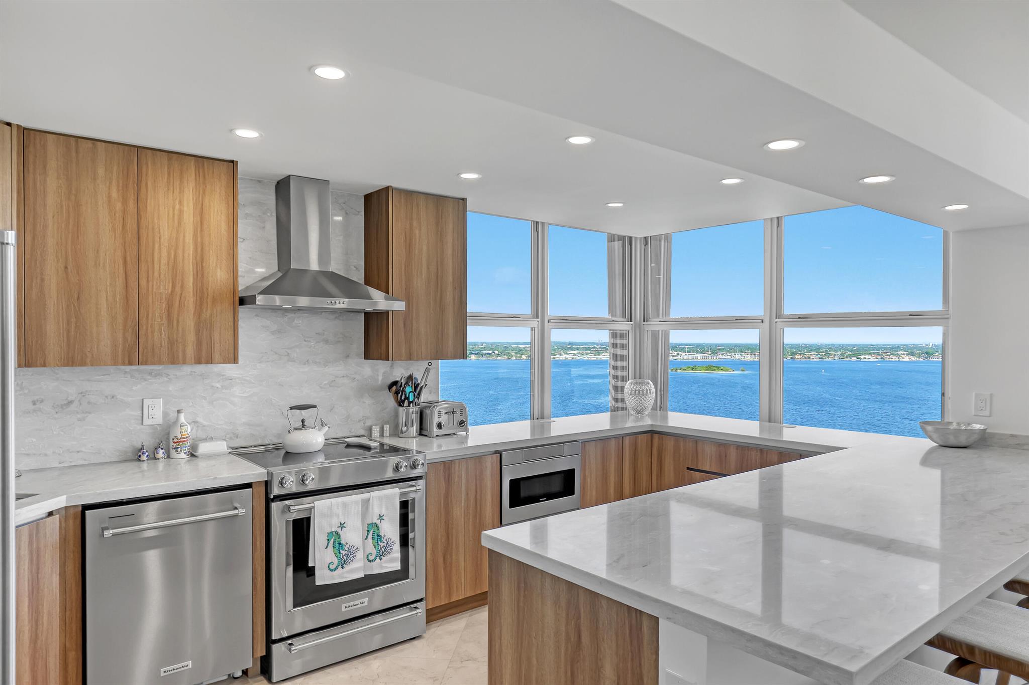 5200 N Ocean Drive 1703