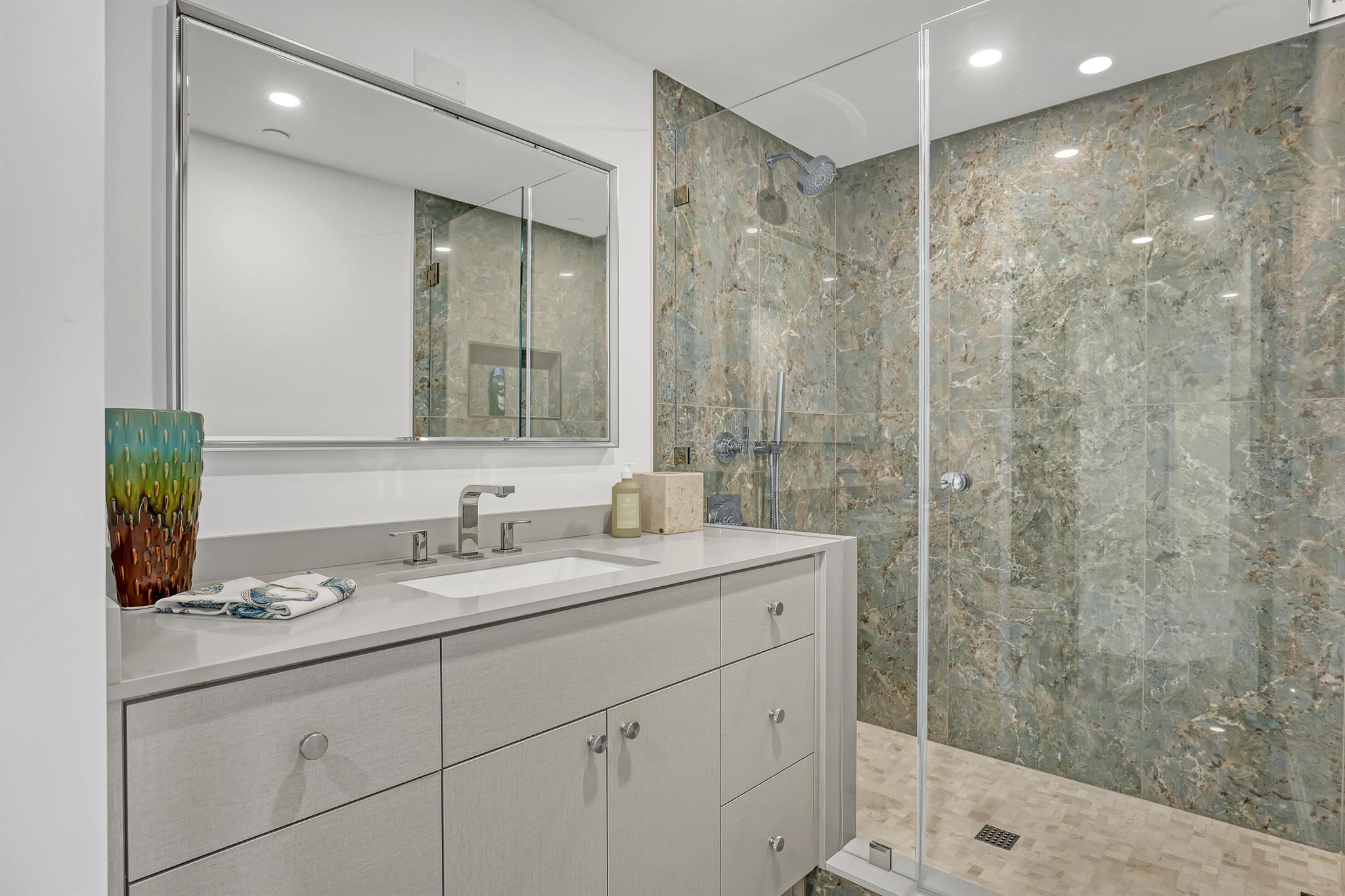 5200 N Ocean Drive 1703