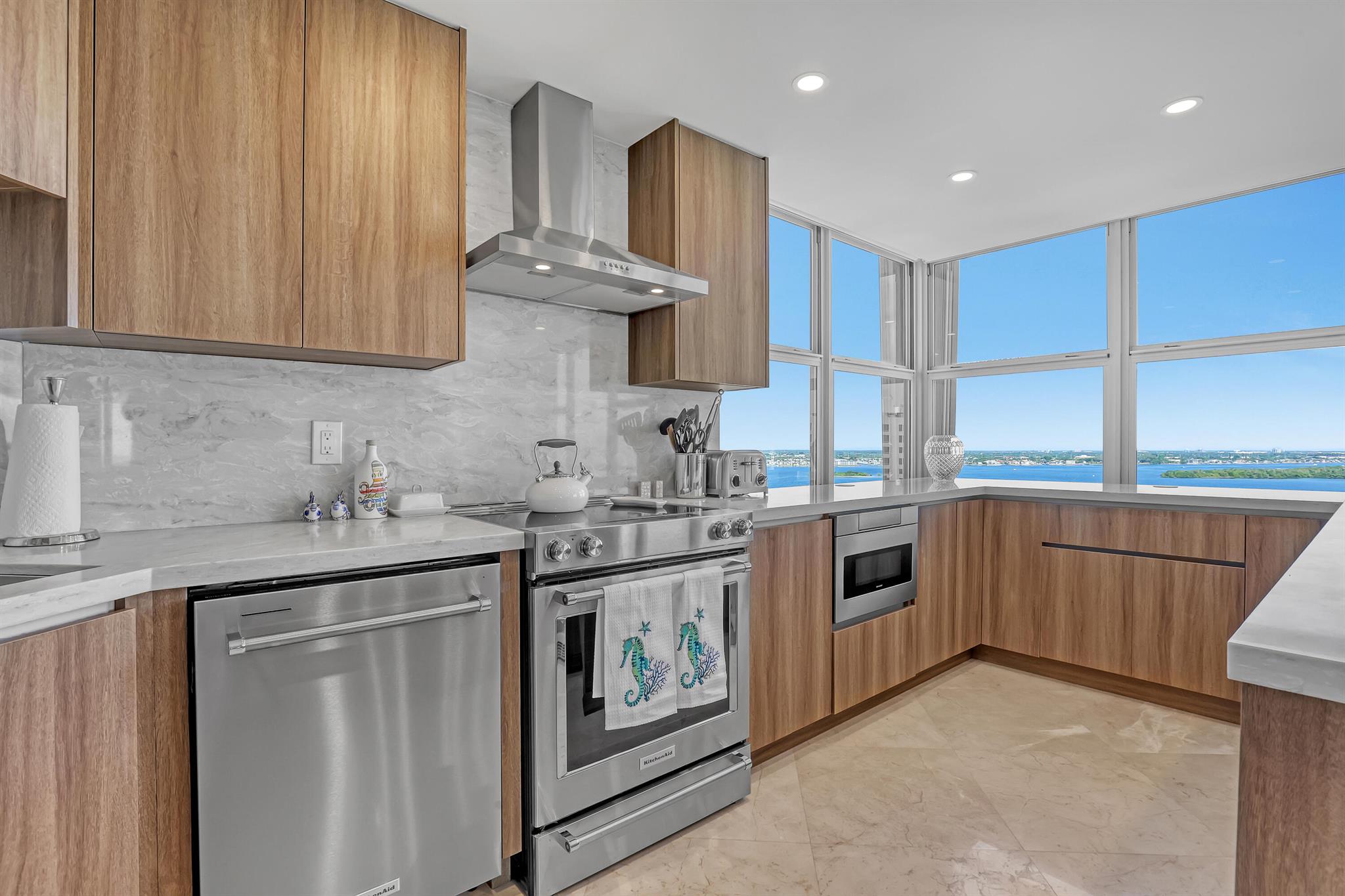 5200 N Ocean Drive 1703