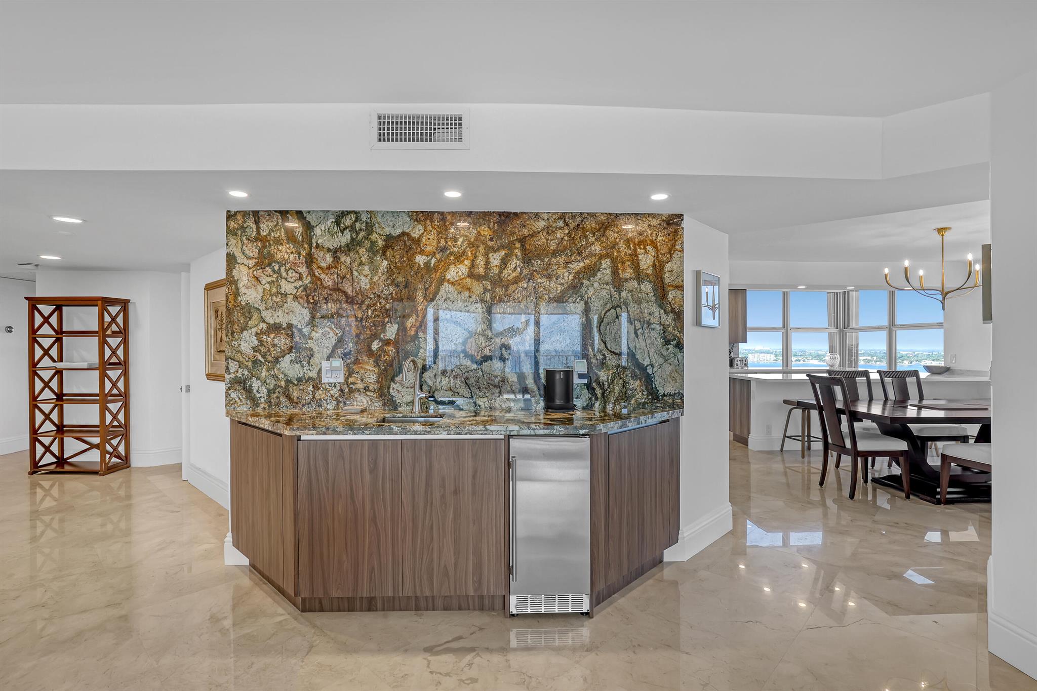 5200 N Ocean Drive 1703
