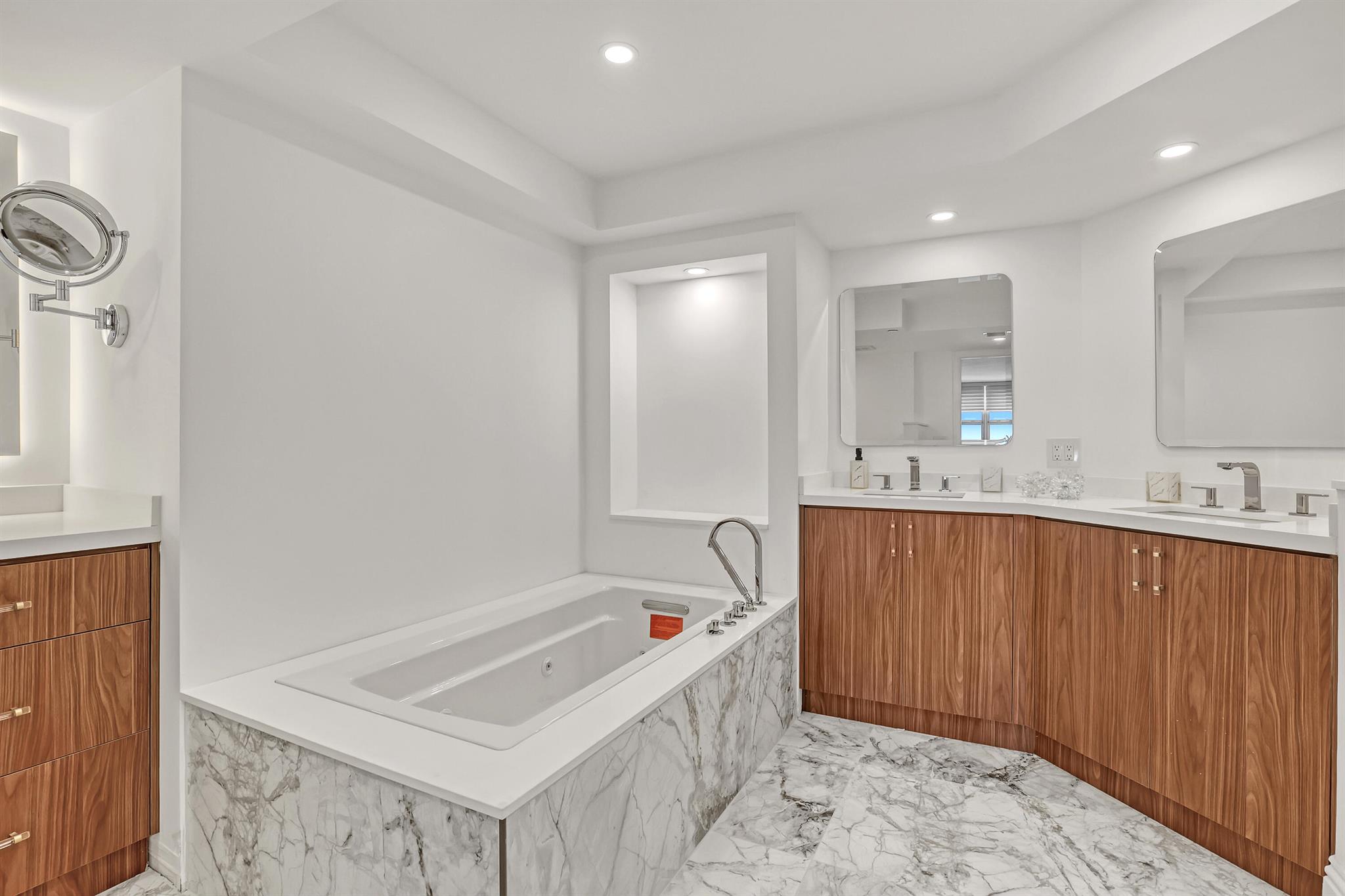 5200 N Ocean Drive 1703