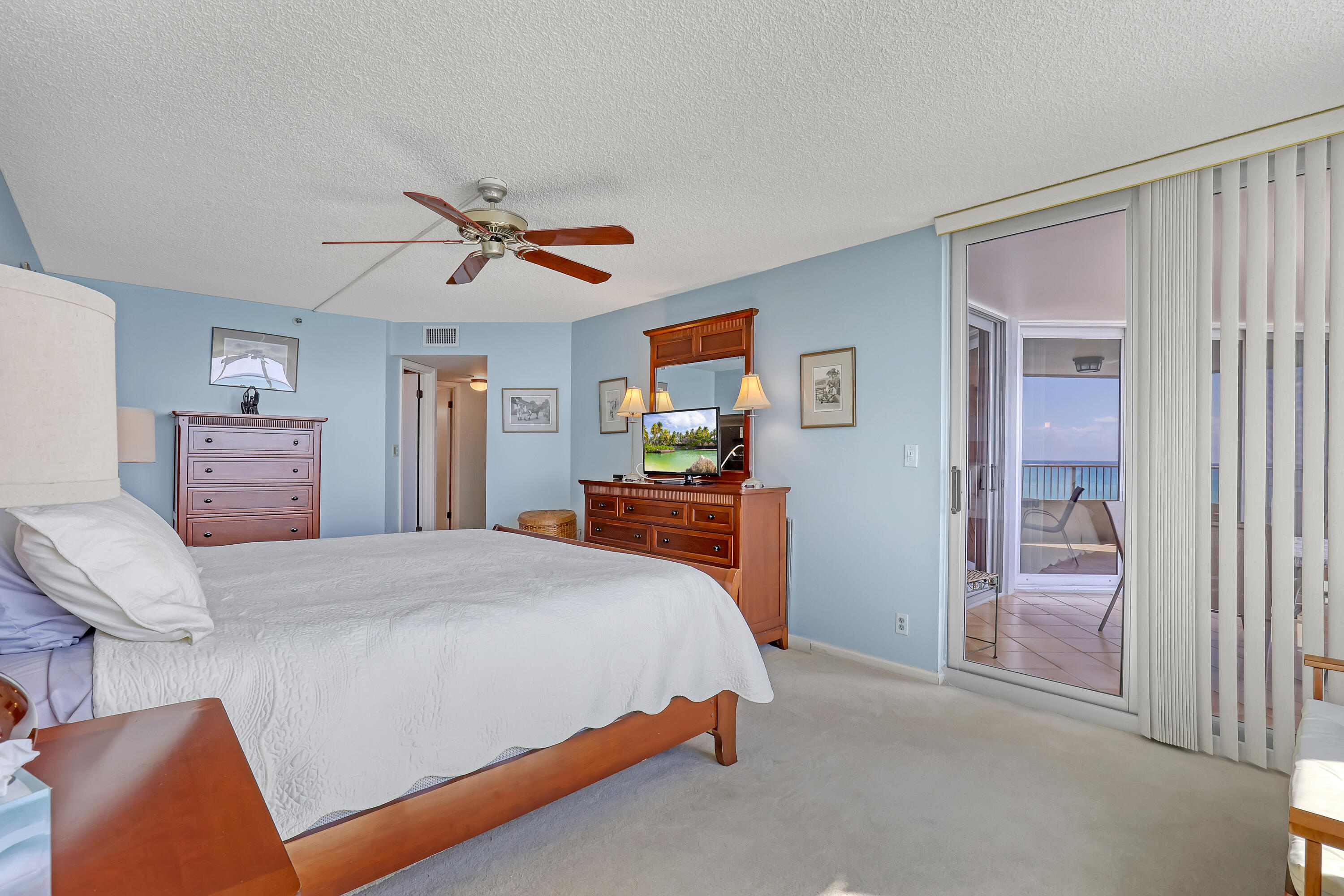 5200 N Ocean Drive 904