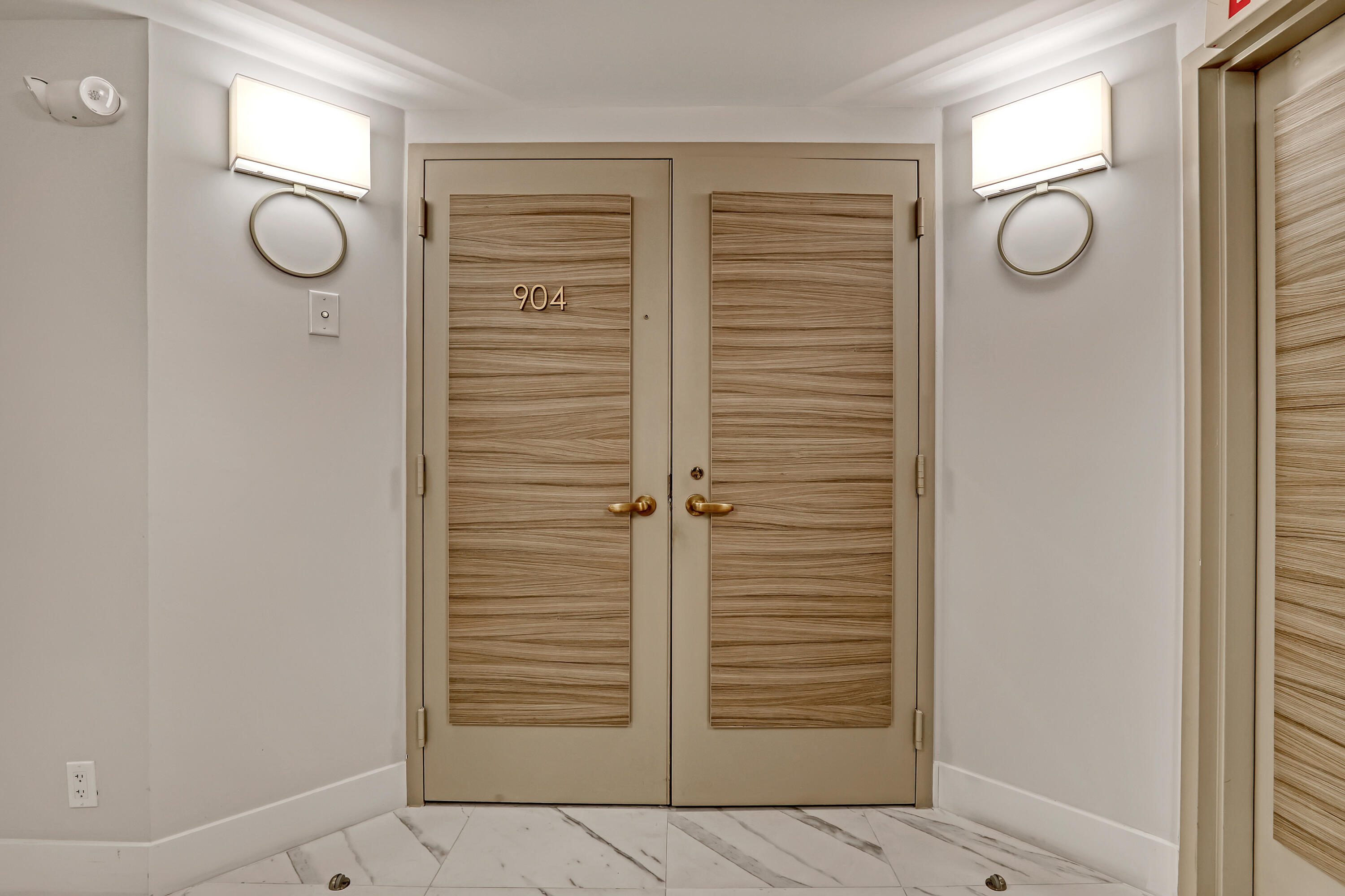 5200 N Ocean Drive 904