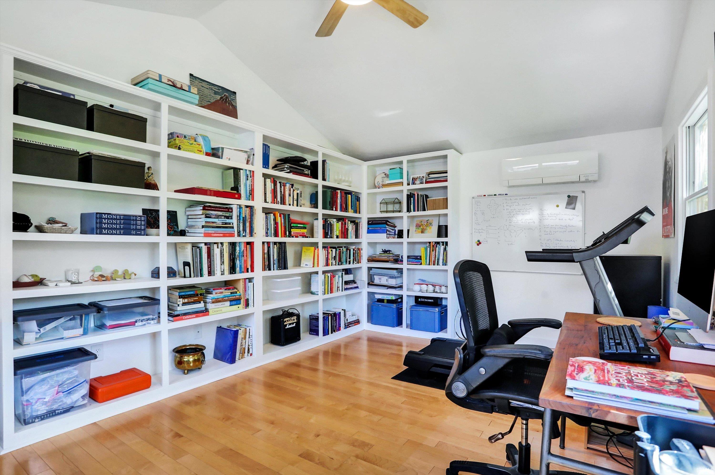 1610 S Pickwick Place