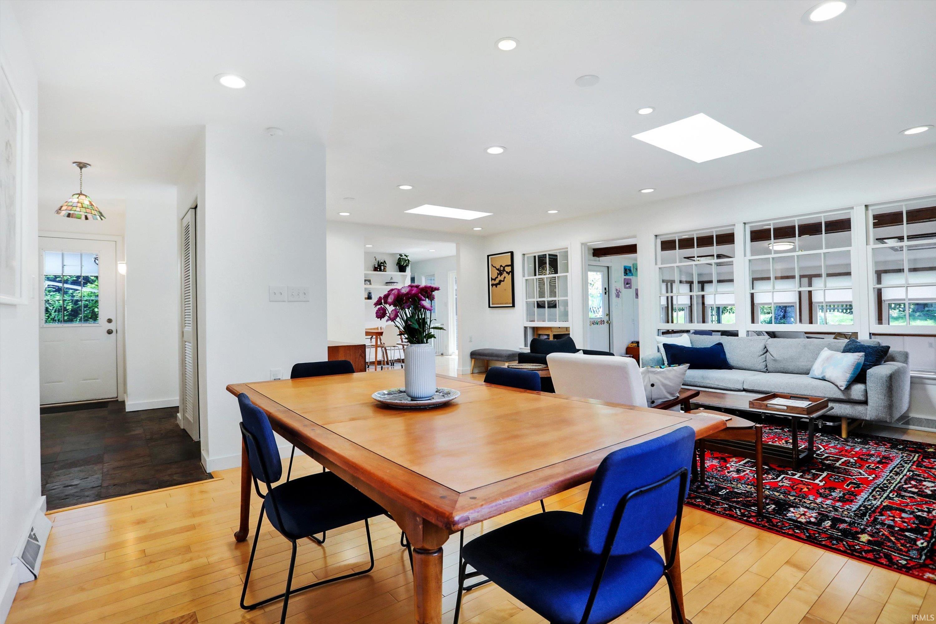 1610 S Pickwick Place