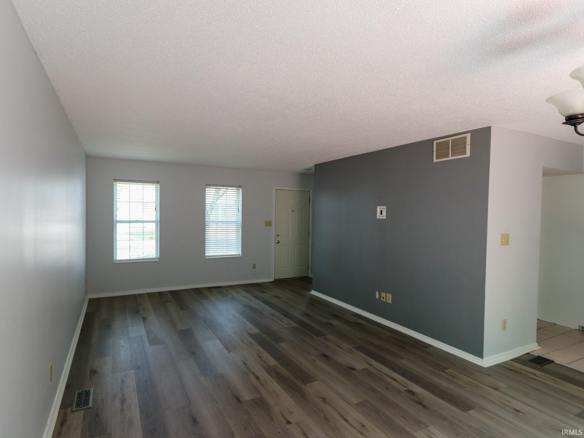 2242 S Sweetbriar Circle