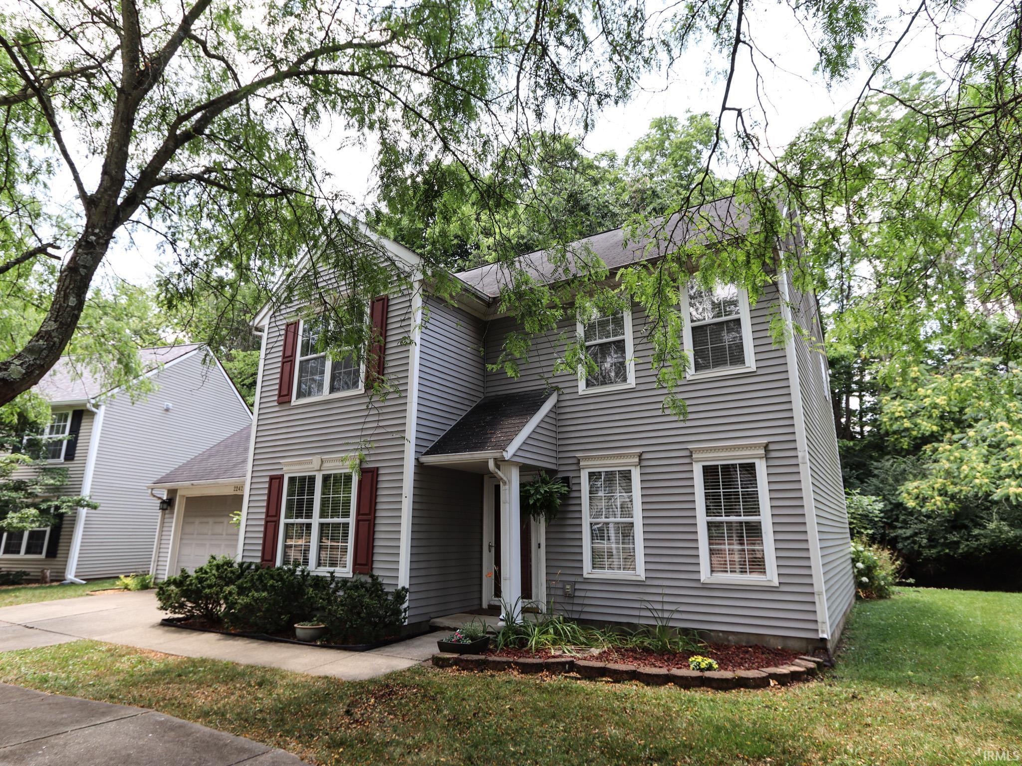 2242 S Sweetbriar Circle