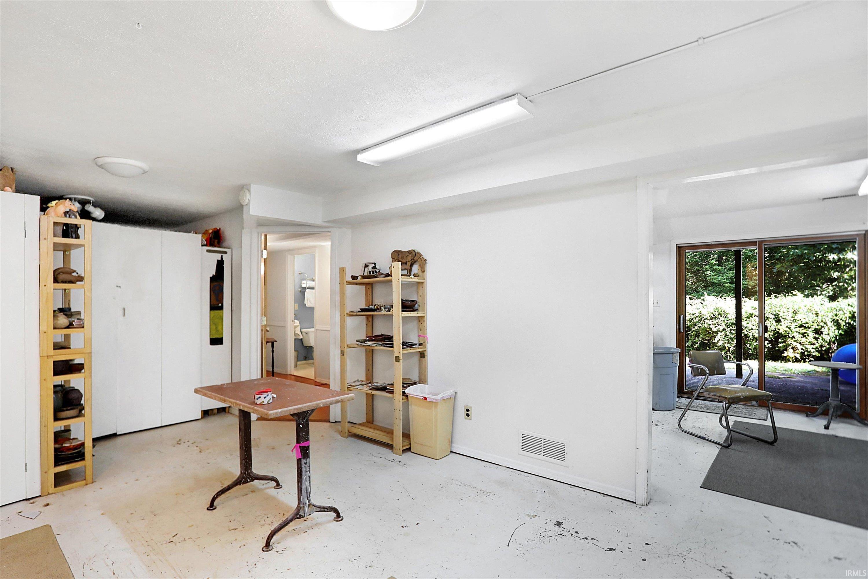 9245 E Woodview Drive