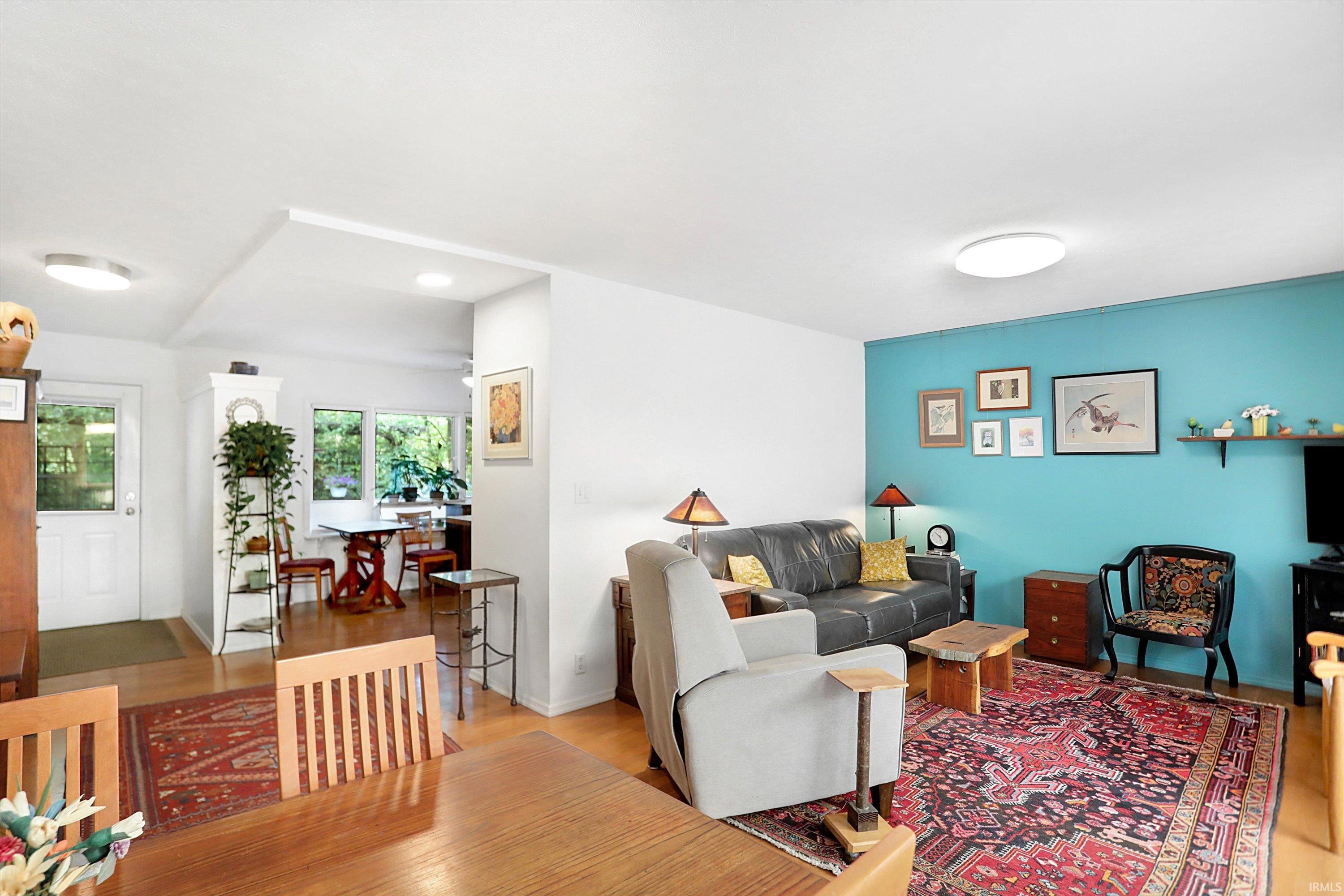 9245 E Woodview Drive