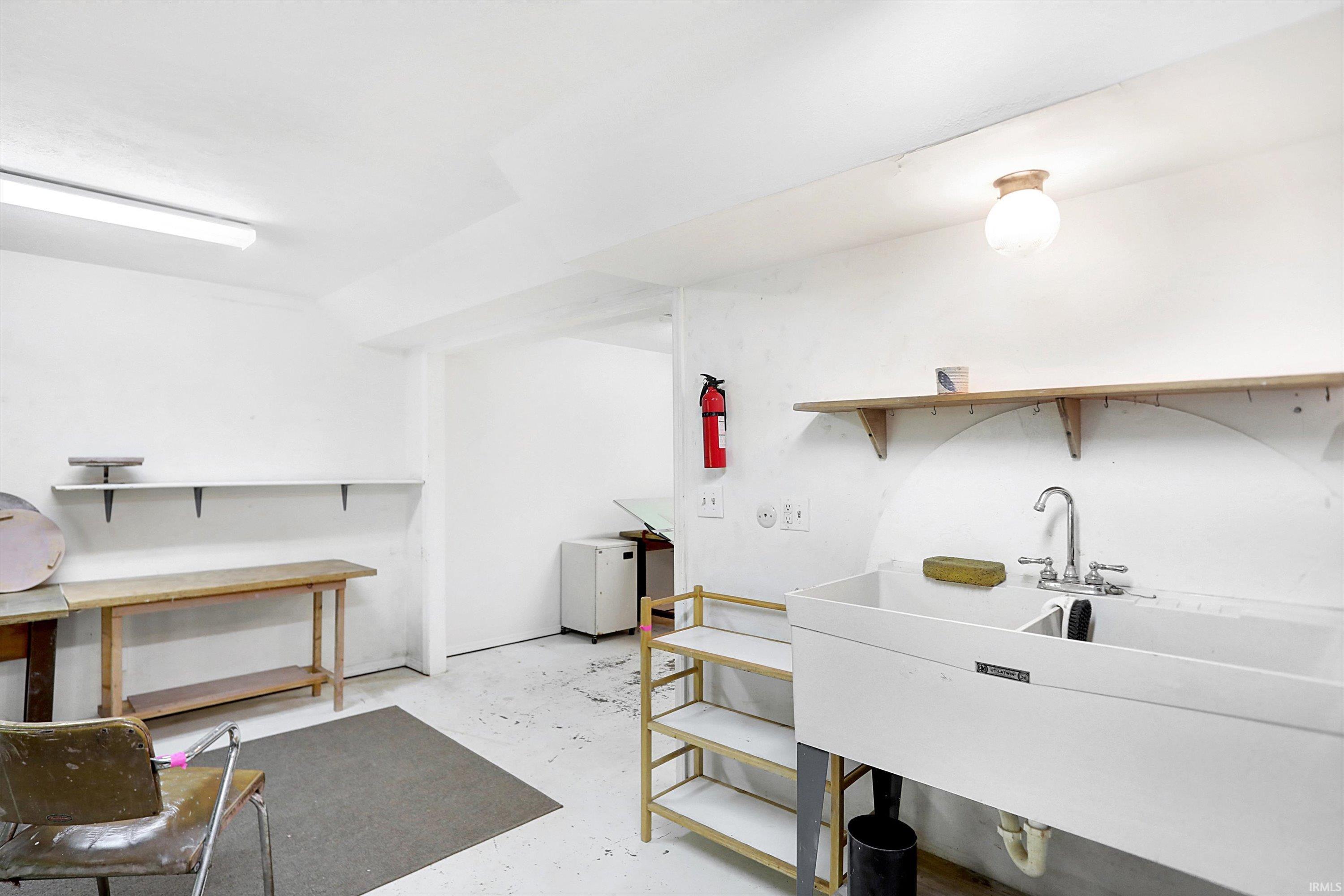 9245 E Woodview Drive