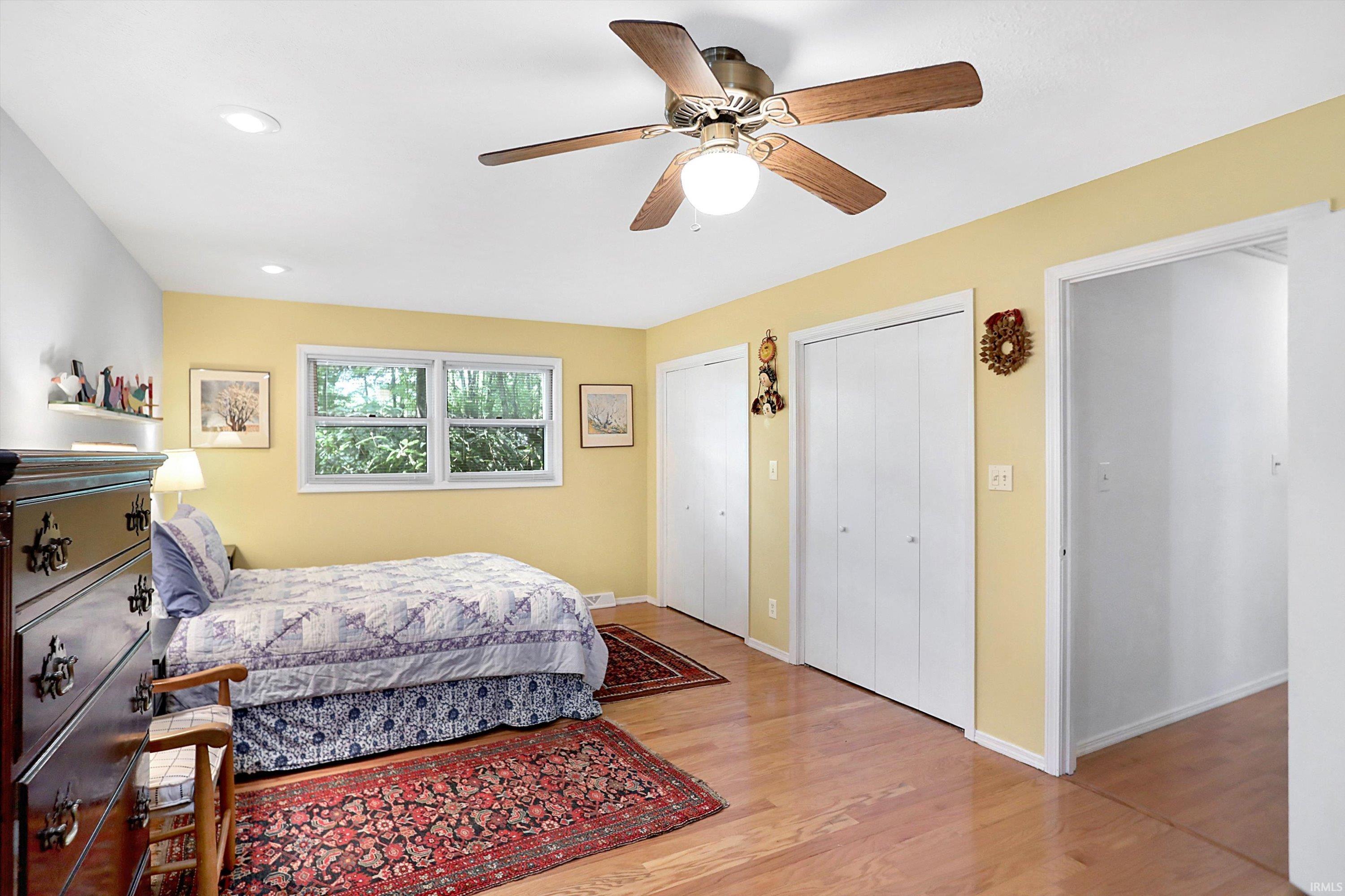 9245 E Woodview Drive