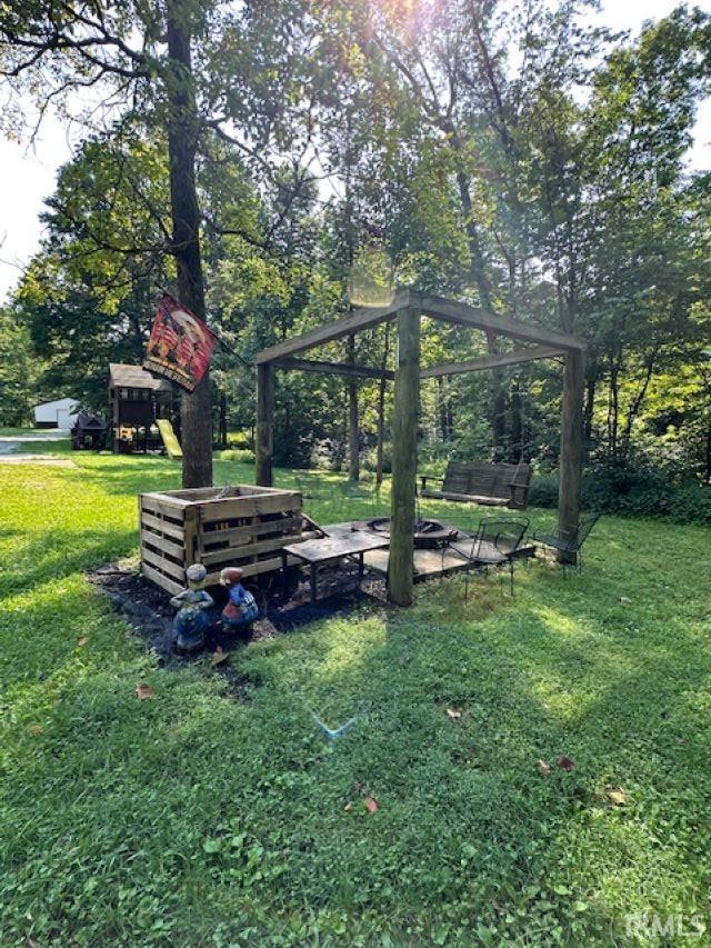 7946 N Old Dutch Church Road