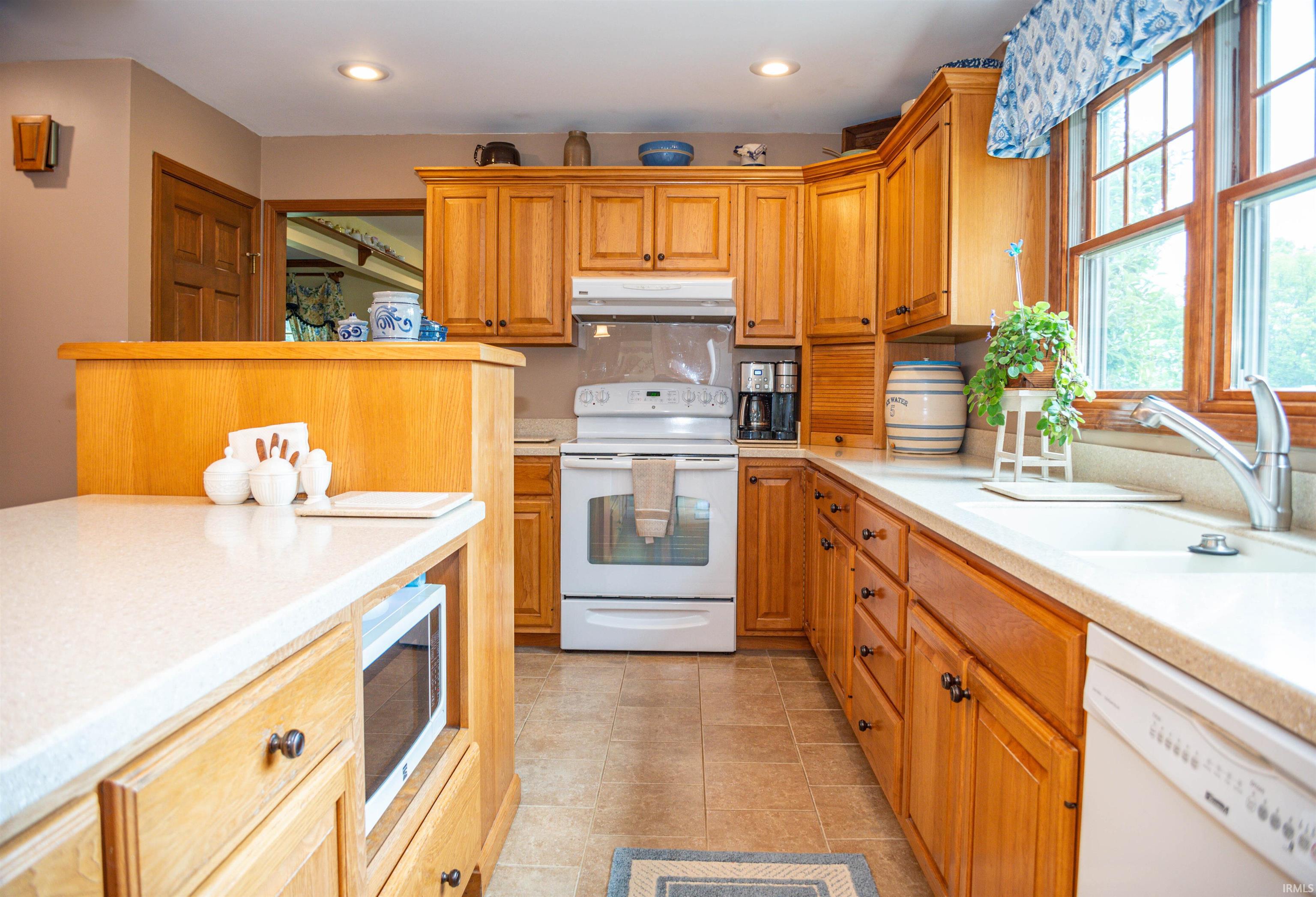 8327 S Strain Ridge Road