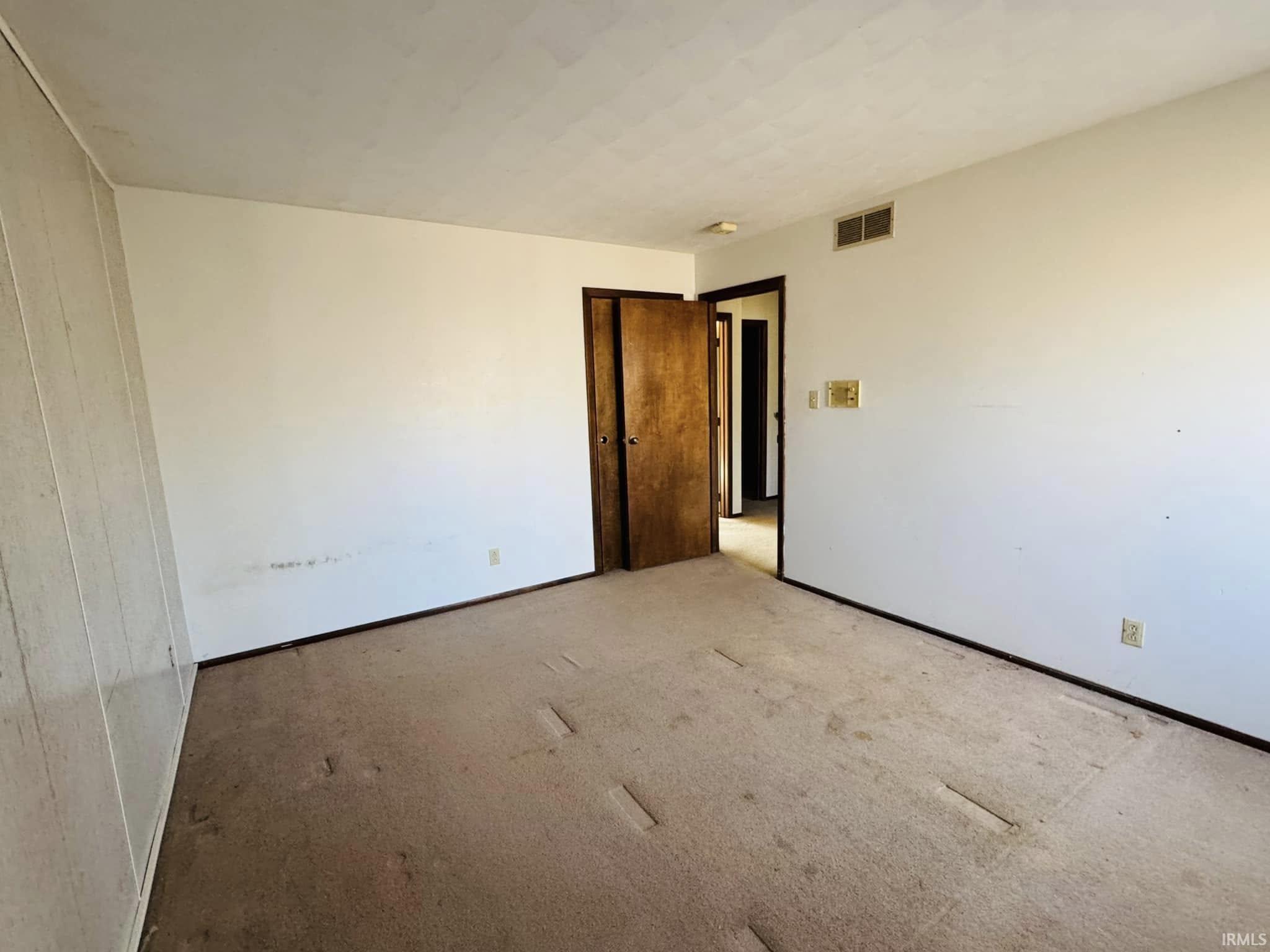 8985 Huggin Hollow Road