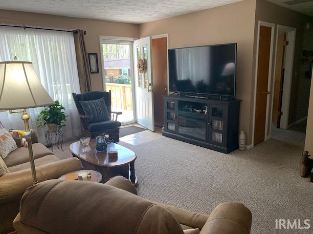 494 E Dawn View Heights Court