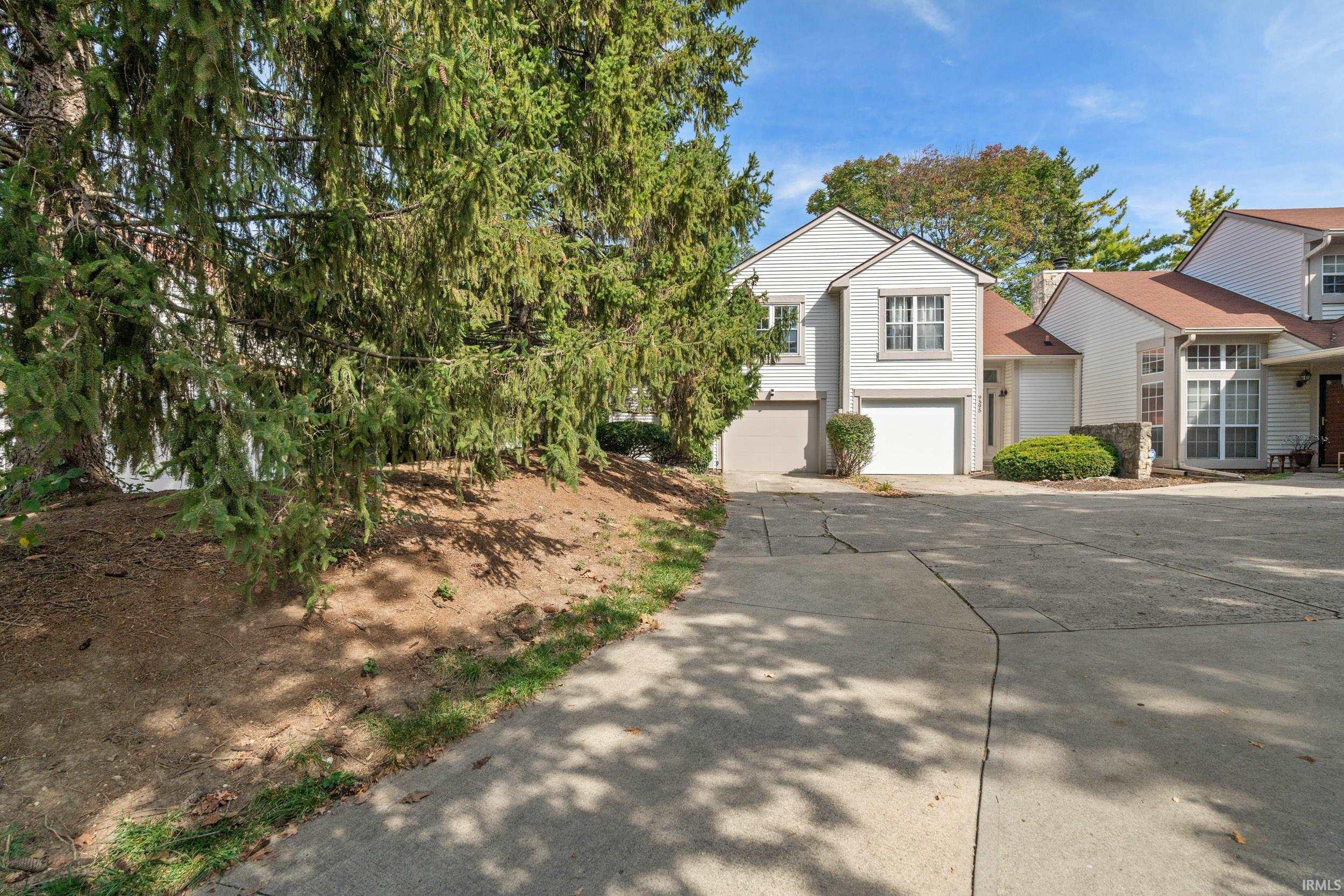 9593 Bay Vista West Drive