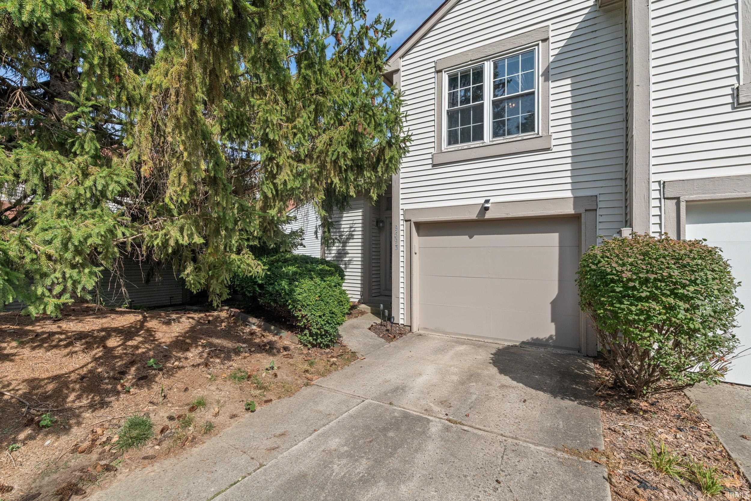 9593 Bay Vista West Drive