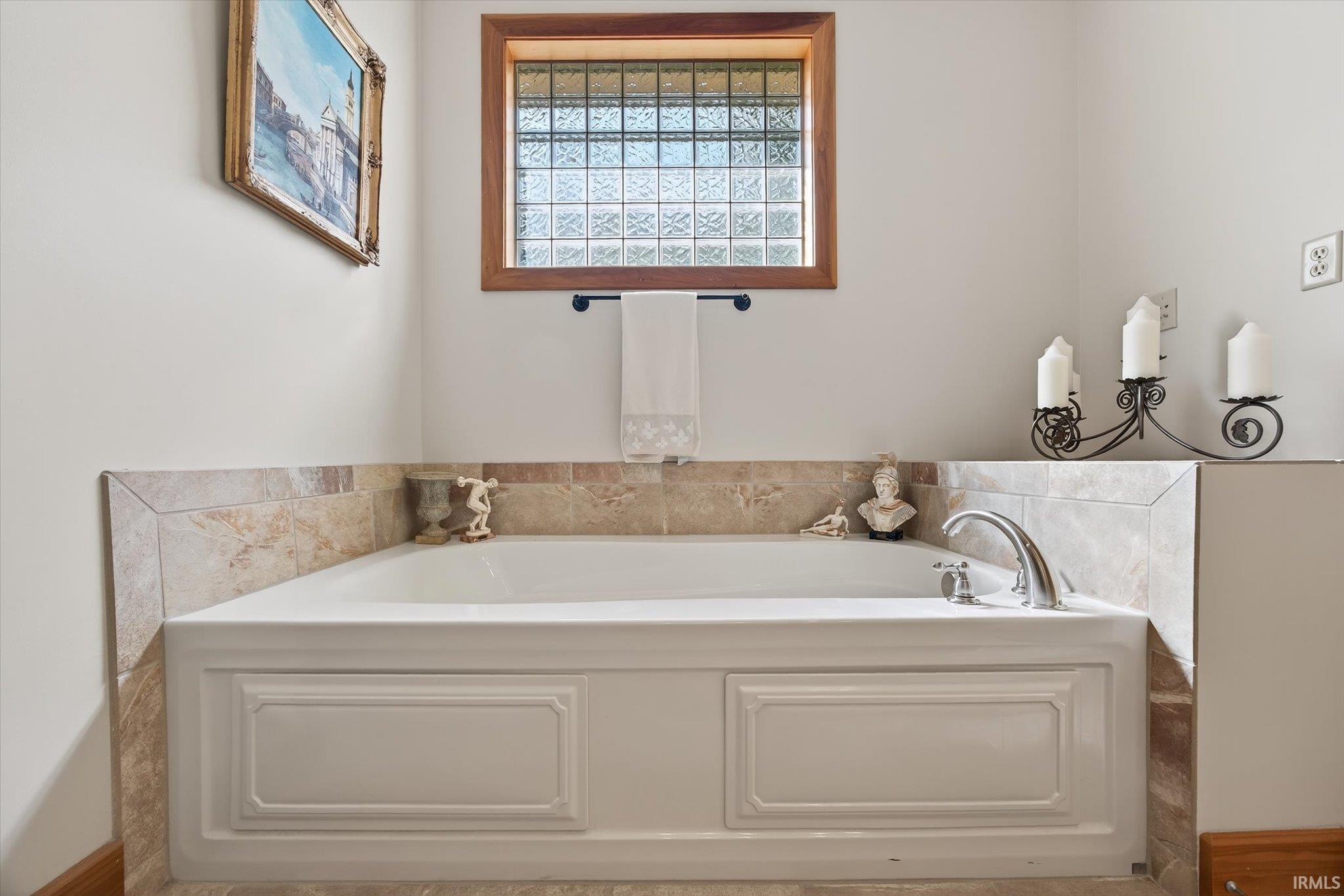 4602 E Falls Creek Drive