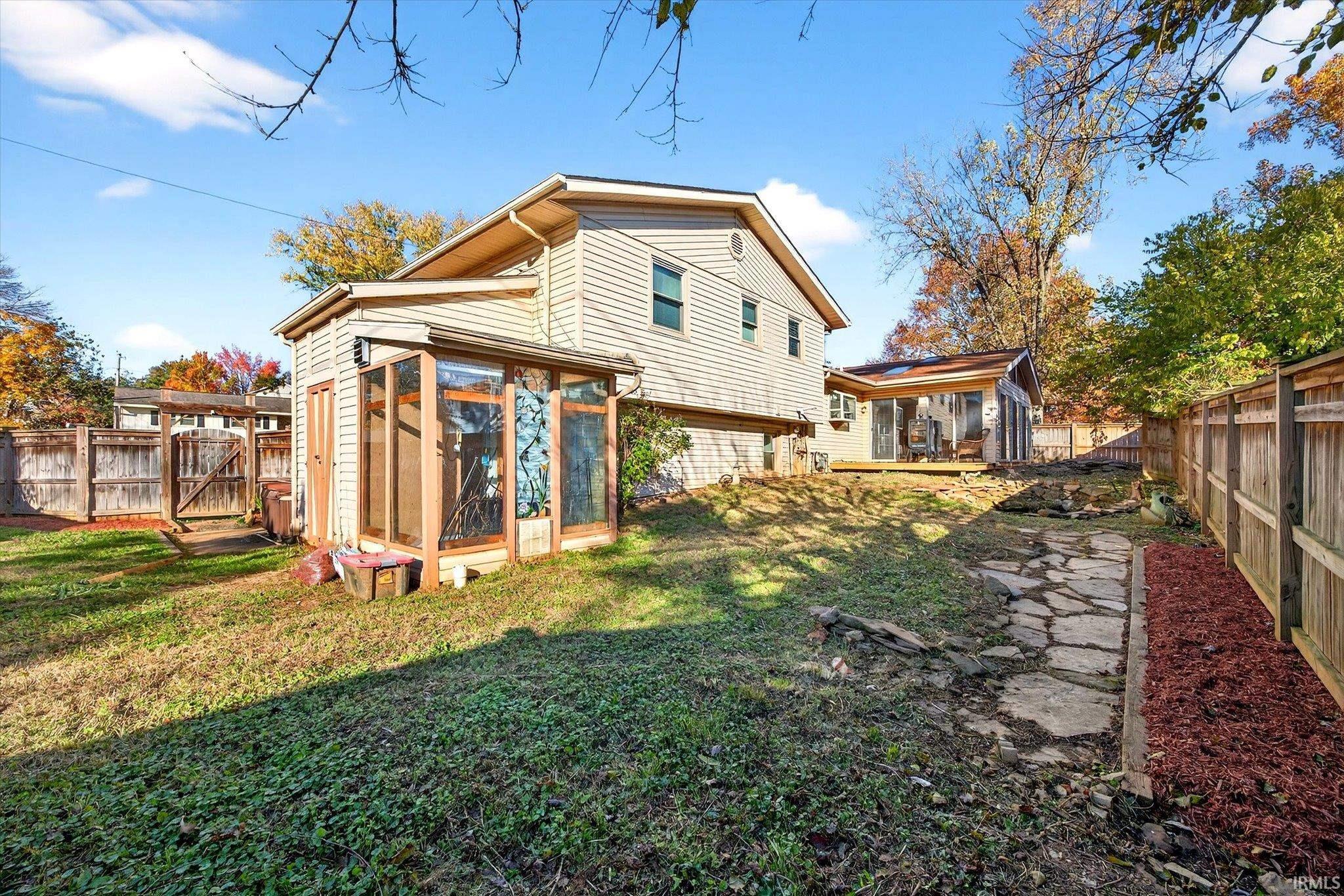 3512 S Wellington Drive