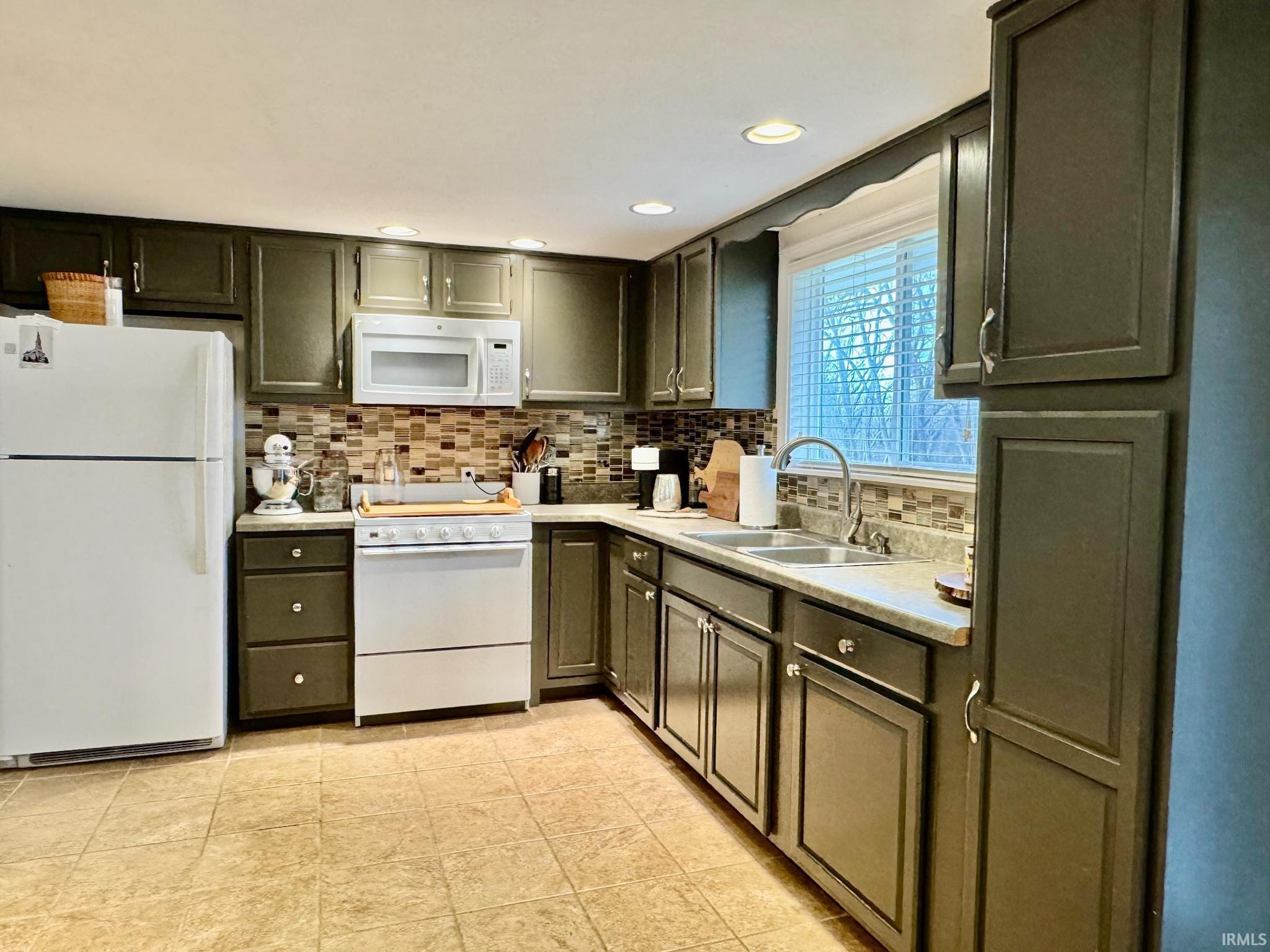 3904 S Sandstone Lane