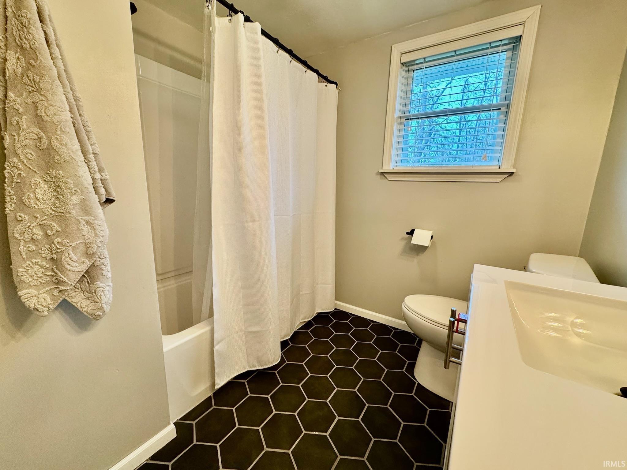 3904 S Sandstone Lane