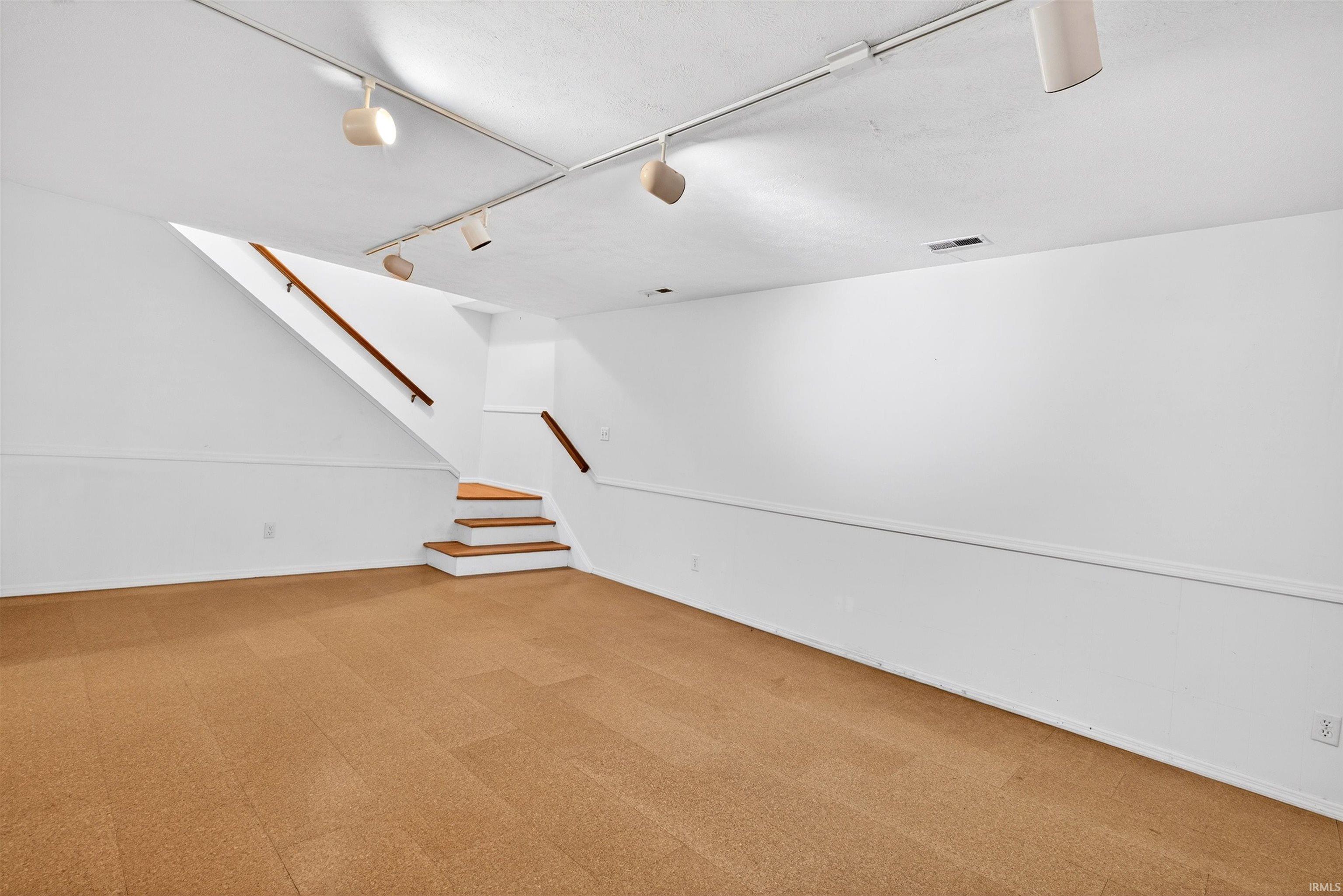 9245 E Woodview Drive