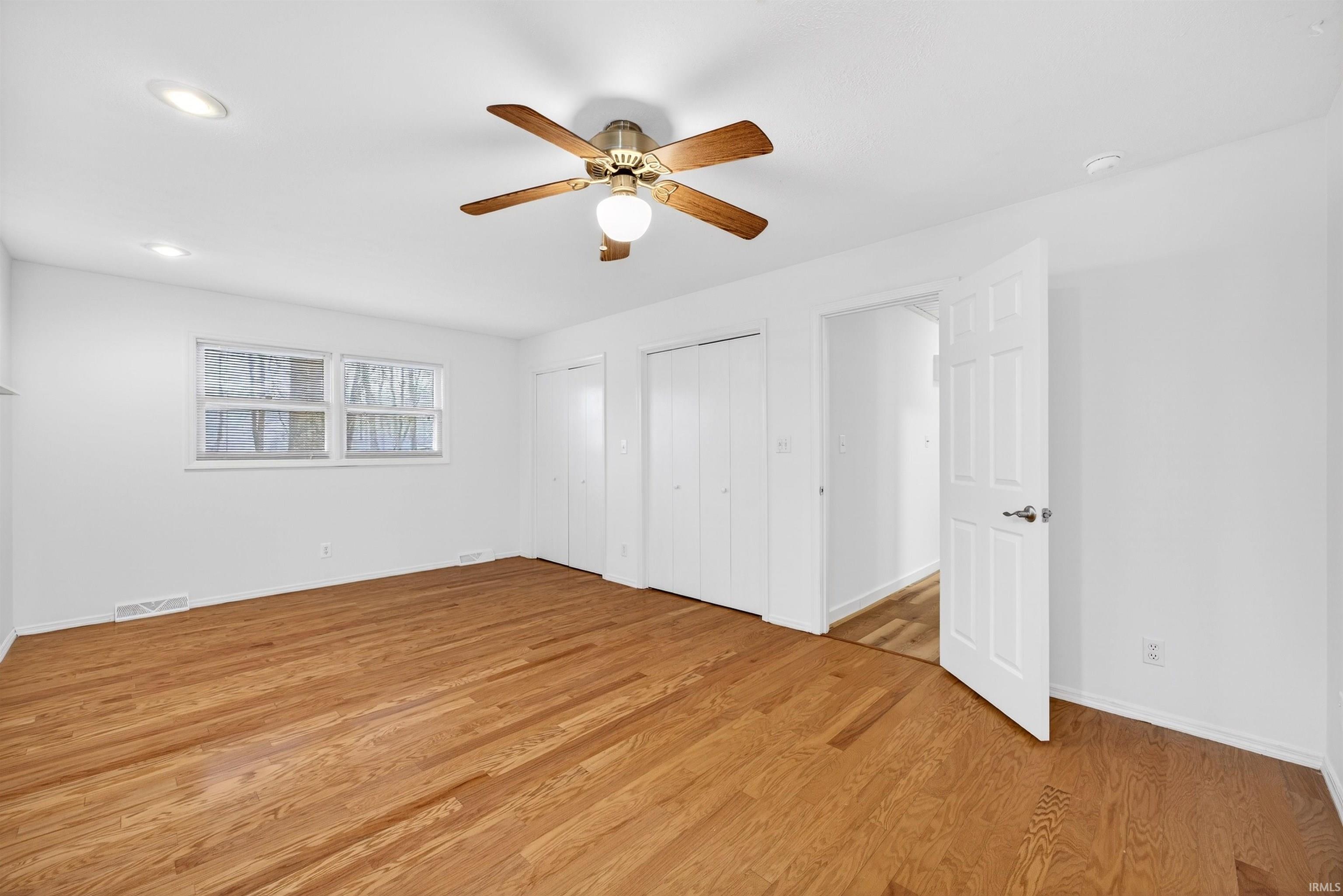 9245 E Woodview Drive