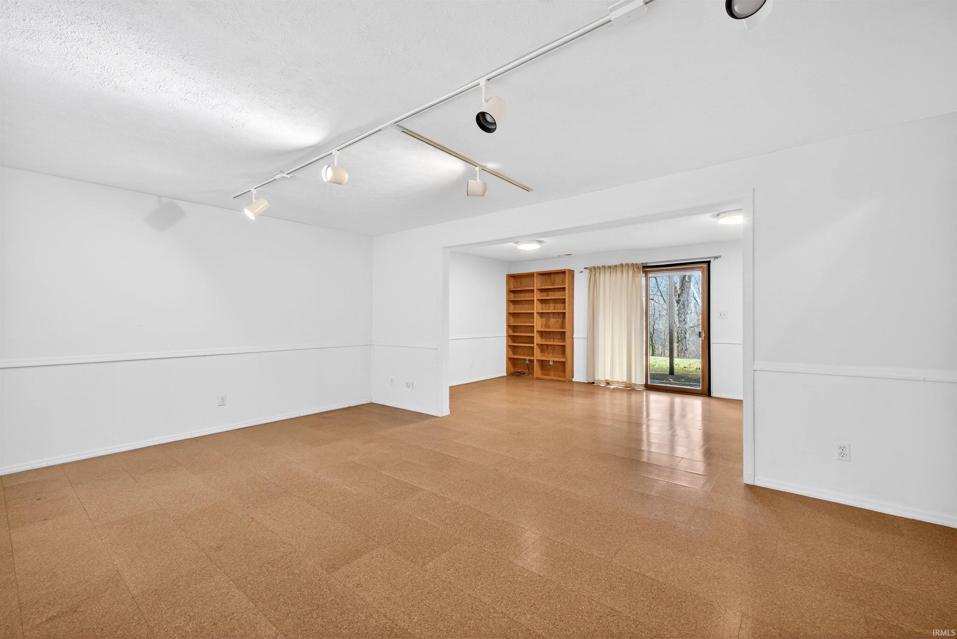 9245 E Woodview Drive