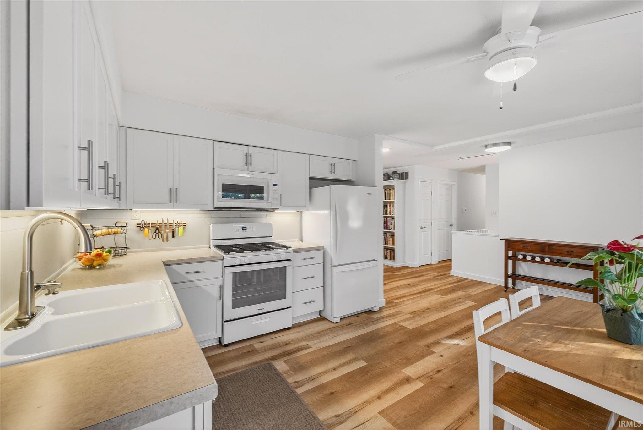 9245 E Woodview Drive