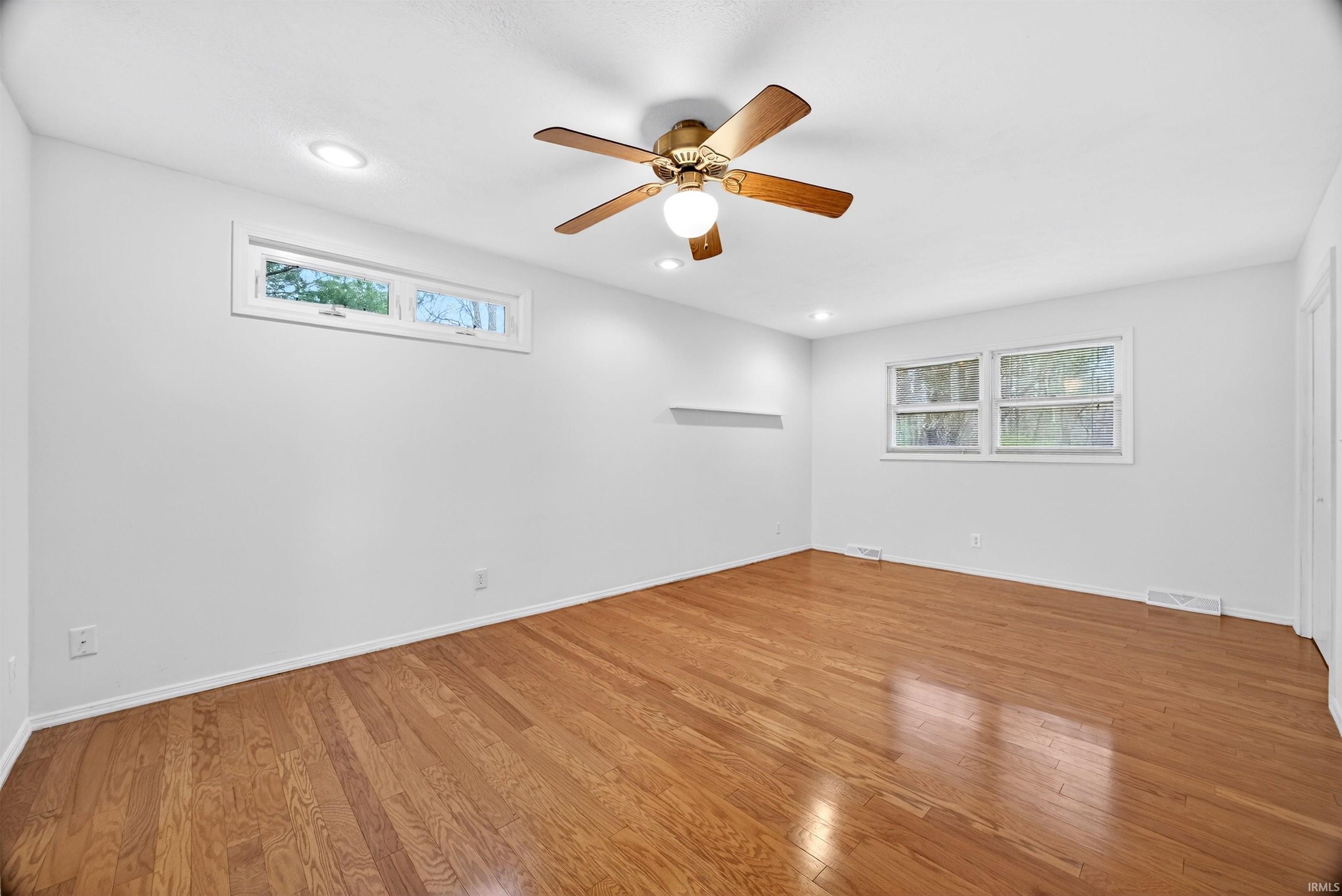 9245 E Woodview Drive