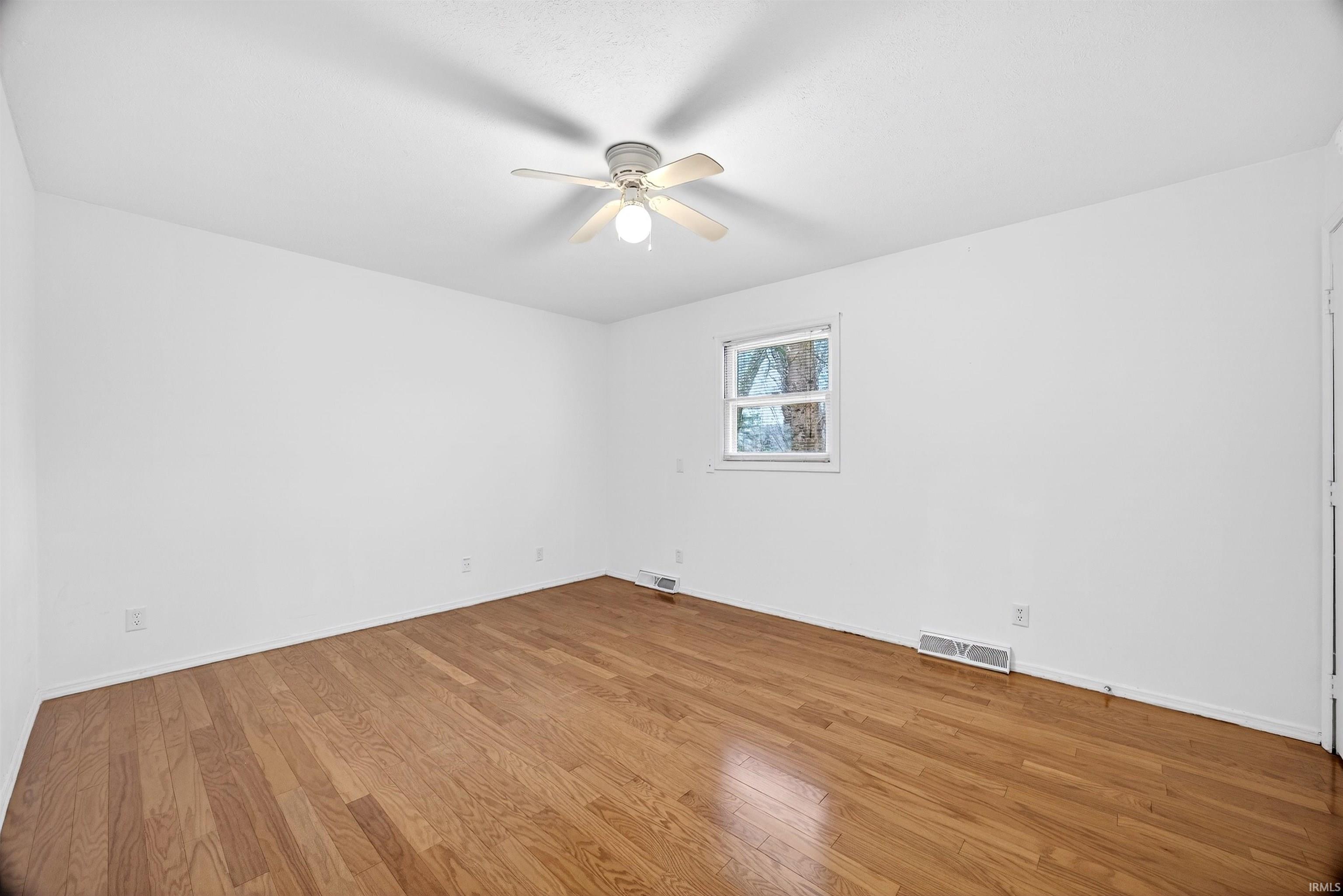 9245 E Woodview Drive