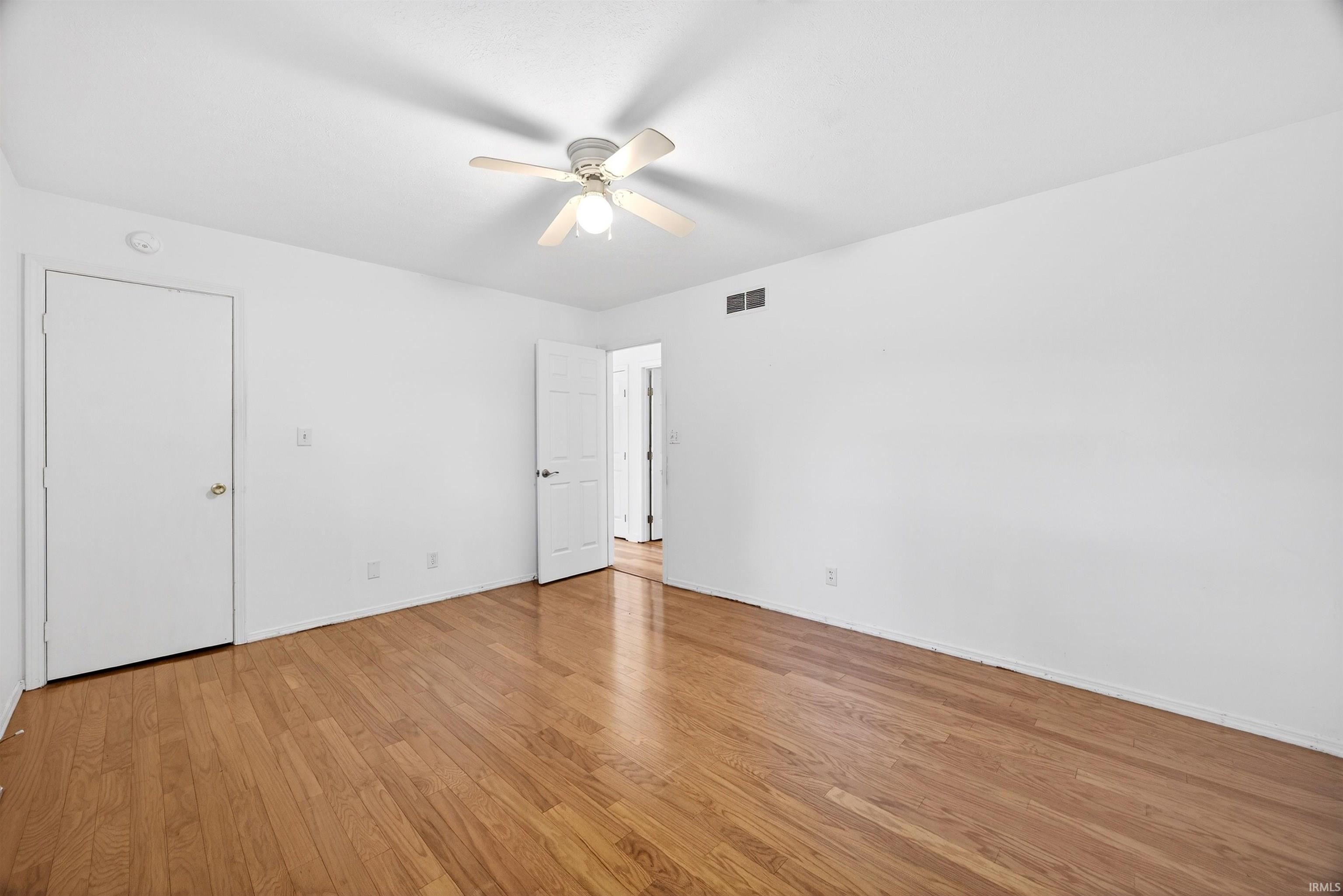 9245 E Woodview Drive