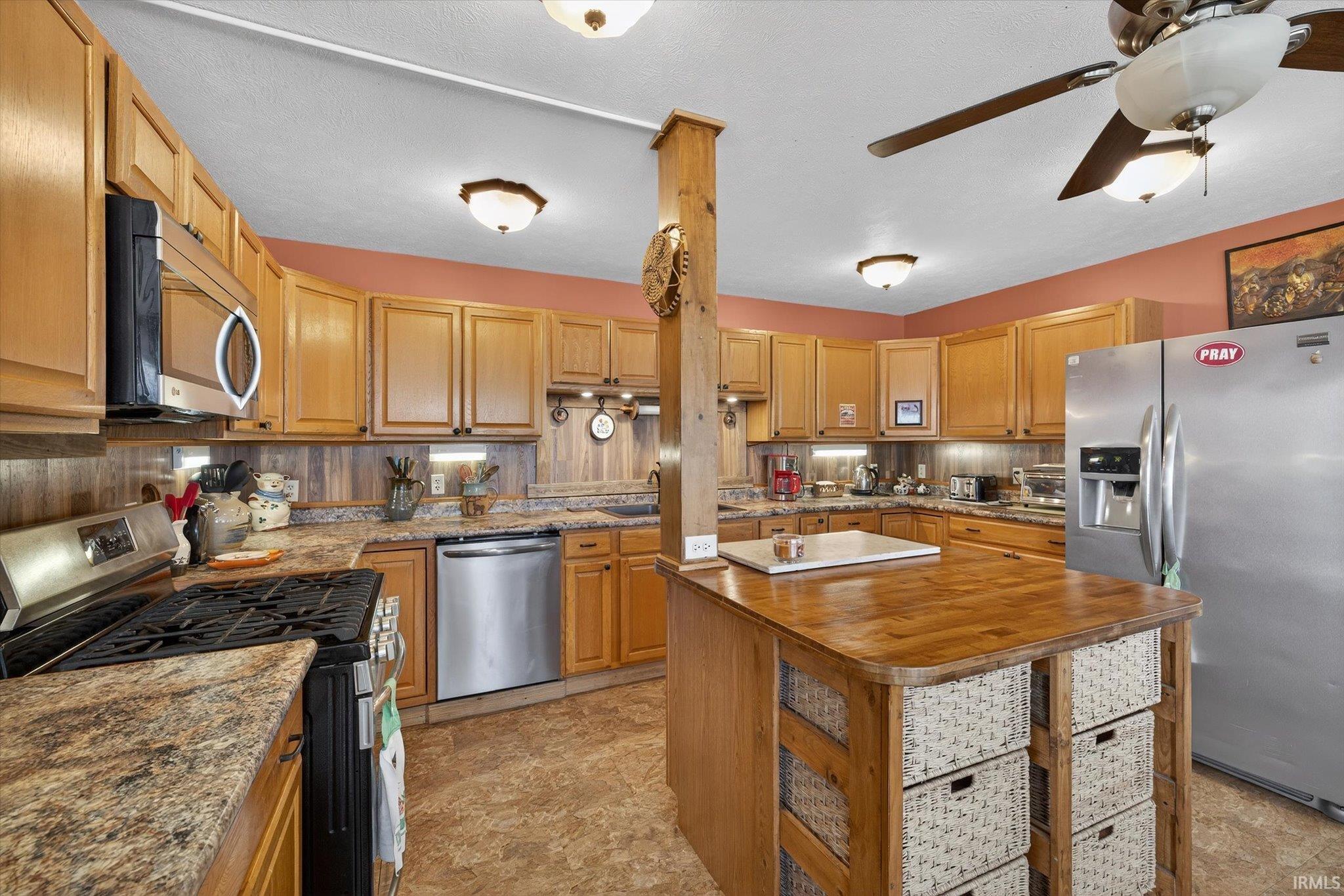 2820 Hickory Hills Road