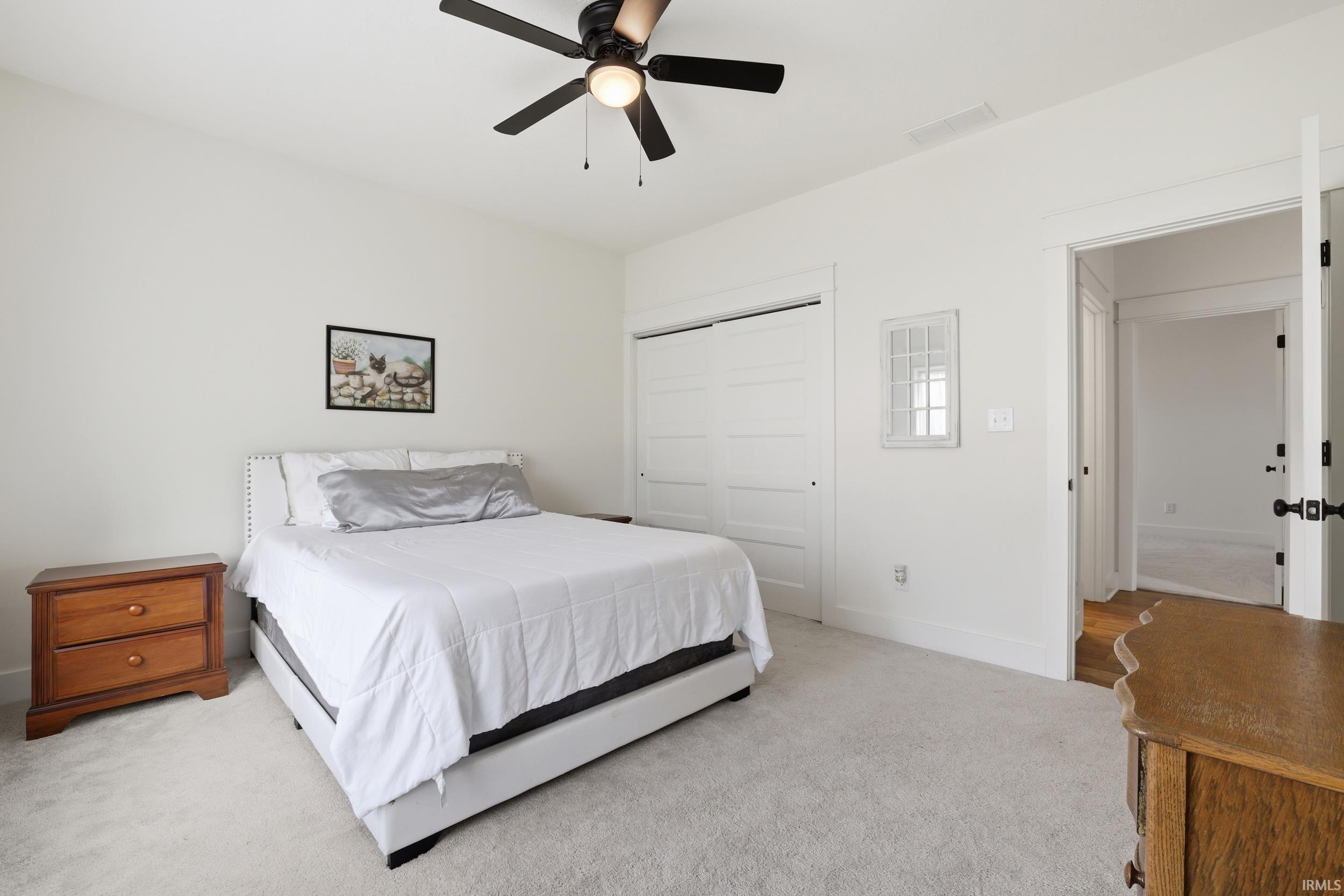 953 S Lantern Lane